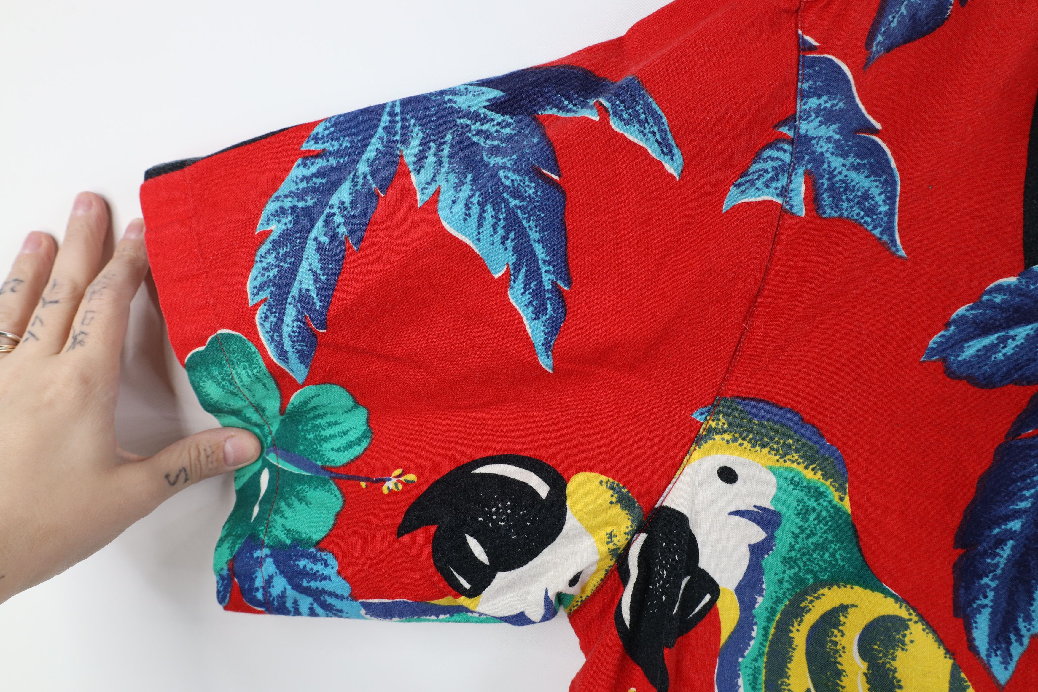 Vintage Vintage 90s Streetwear PI Tom Selleck Hawaiian Button Shirt Size US XL / EU 56 / 4 - 7 Thumbnail