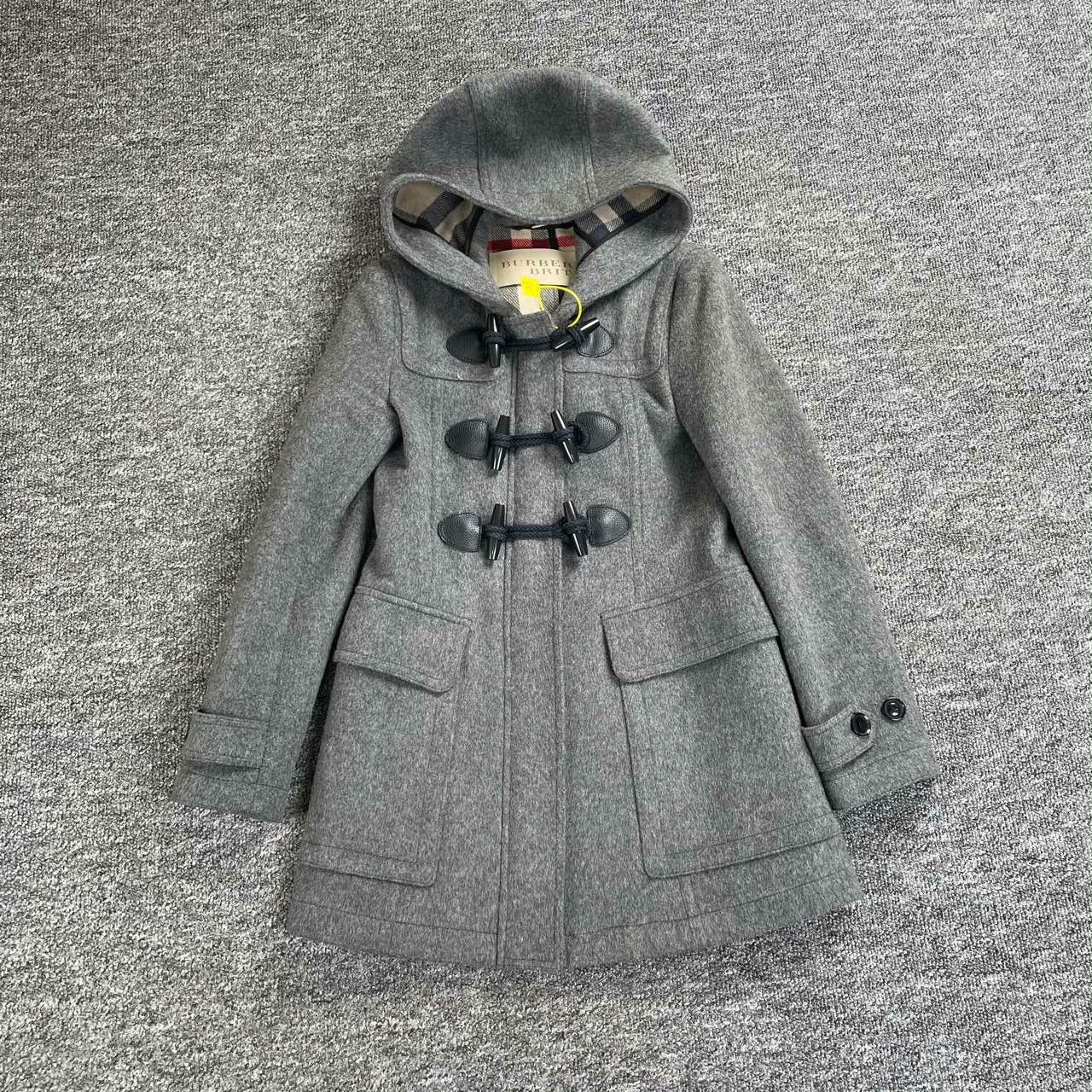Burberry Burberry Long Gray Coat M Women Size M / US 6-8 / IT 42-44 - 1 Thumbnail