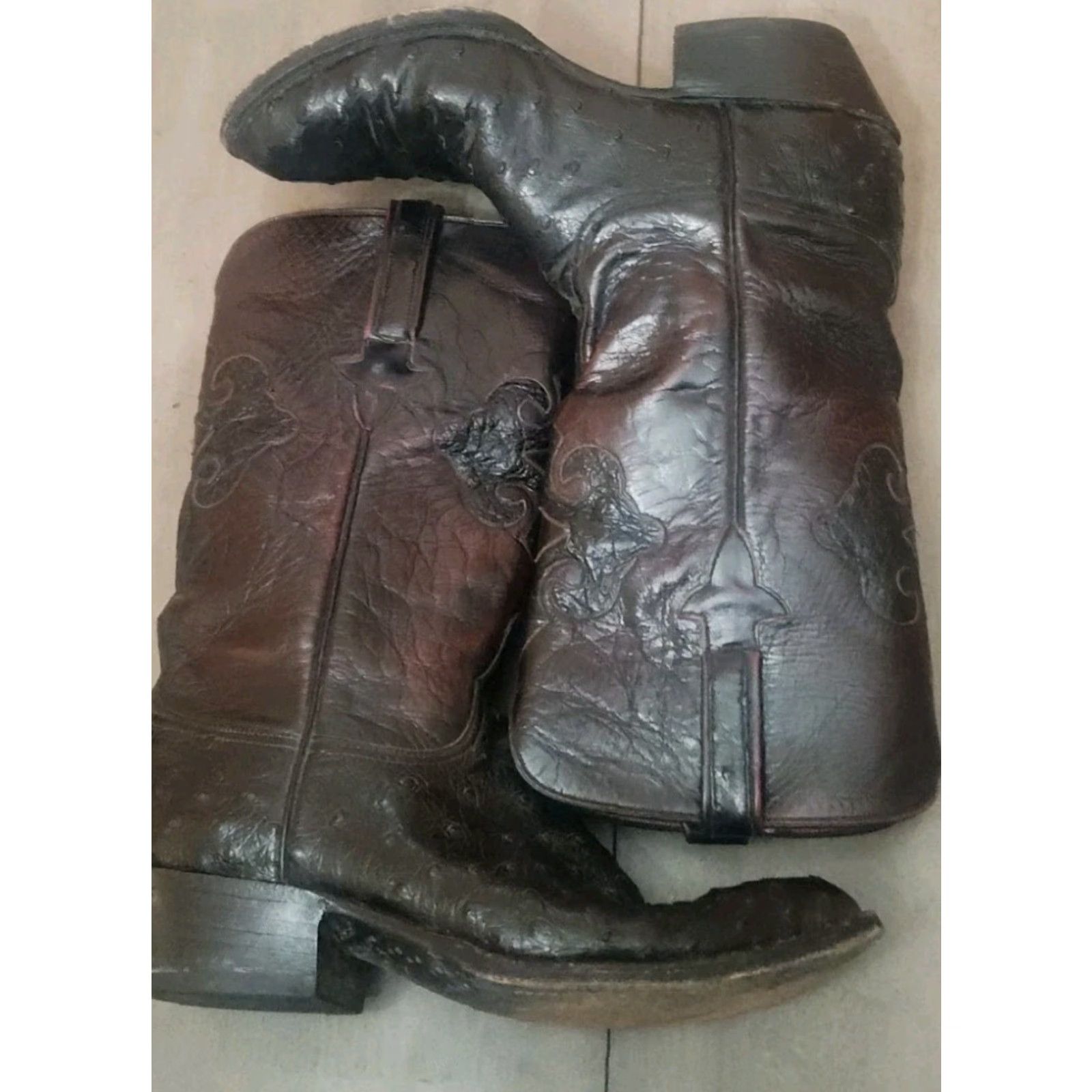 Vintage Lucchese Josephine Western Boots Women’s 9 Black Cherry Ostrich Leather Lucchese Josephine Western Boots Women’s 9 Black Cherry Ostrich Leather Odds Size US 9 / IT 39 - 2 Thumbnail
