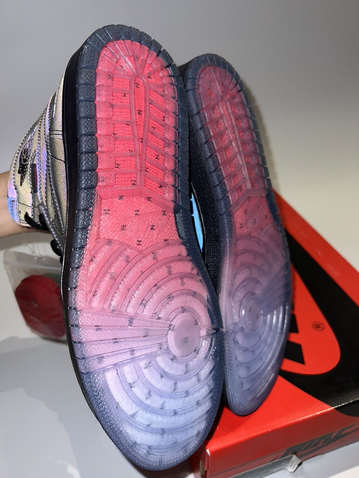 Nike *LAST PRICE DROP* BNIB 3M Air Jordan 1 High Zoom “Fearless” Size US 8.5 / EU 41-42 - 9 Thumbnail