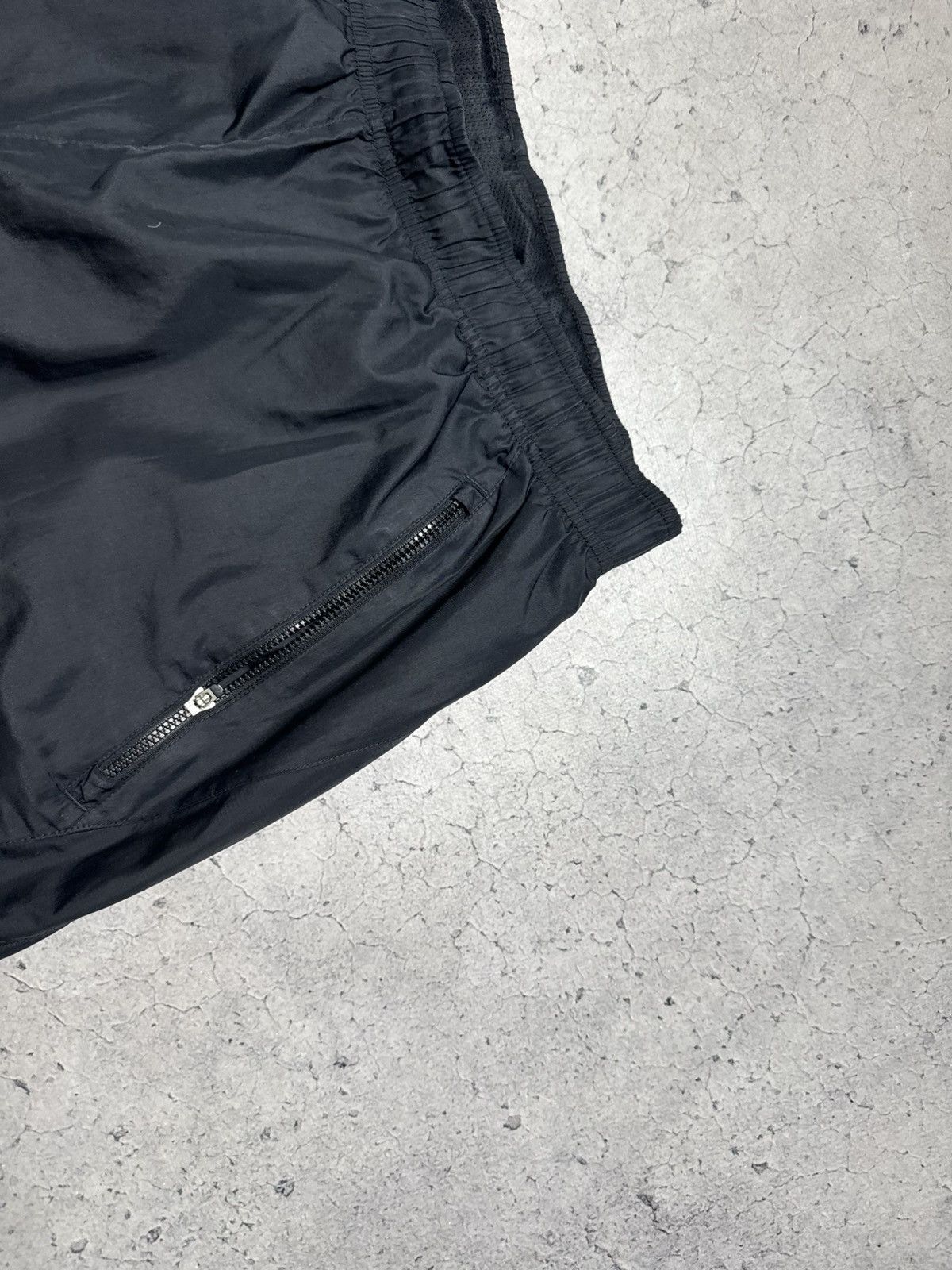 Nike Nike Nylon Track Pants Baggy Drill Swoosh Y2K Black Size US 34 / EU 50 - 5 Thumbnail