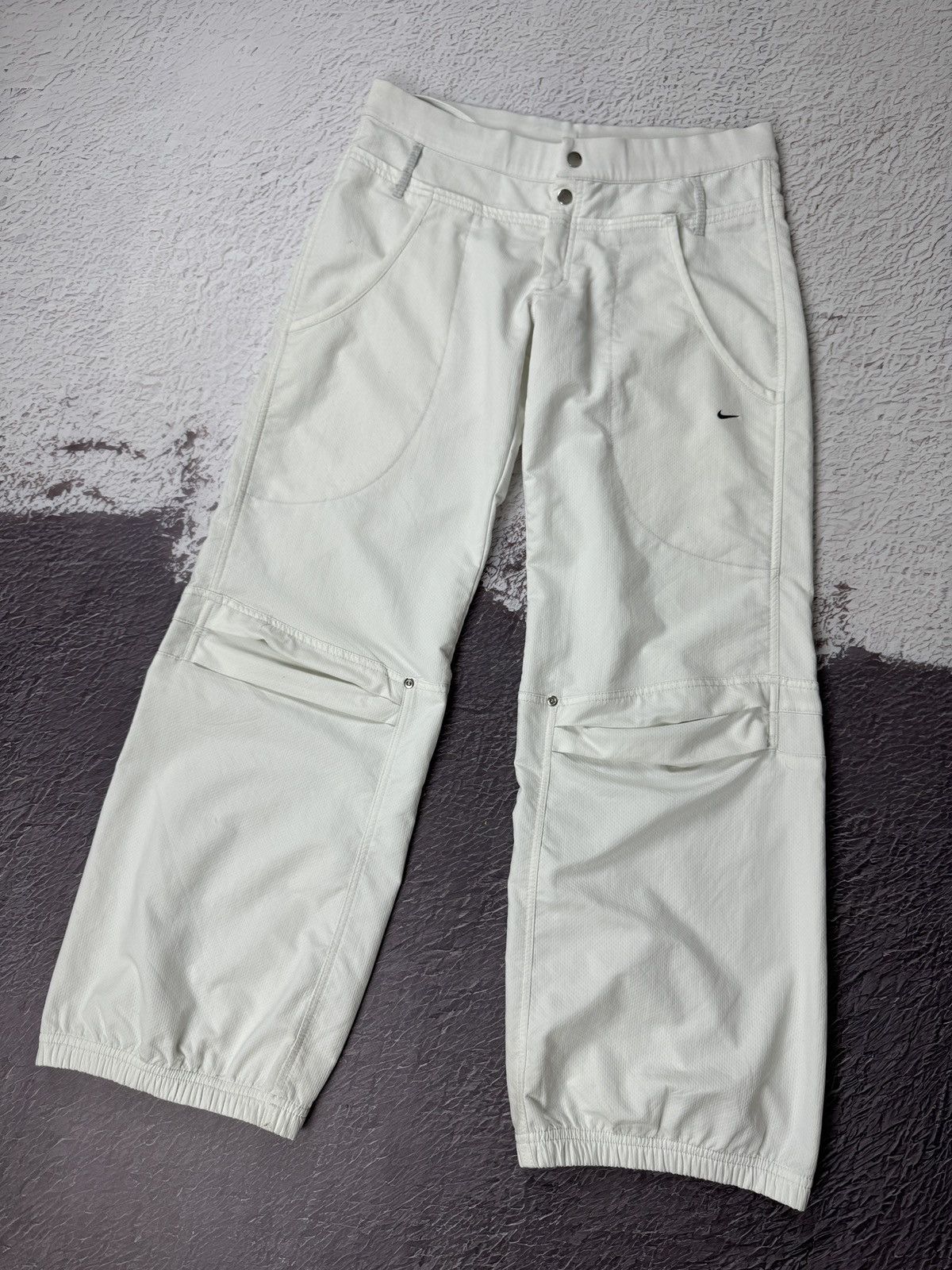 Nike Nike Vintage Y2K white wide flared track pants hype swoosh Size 30" / US 8 / IT 44 - 1 Thumbnail