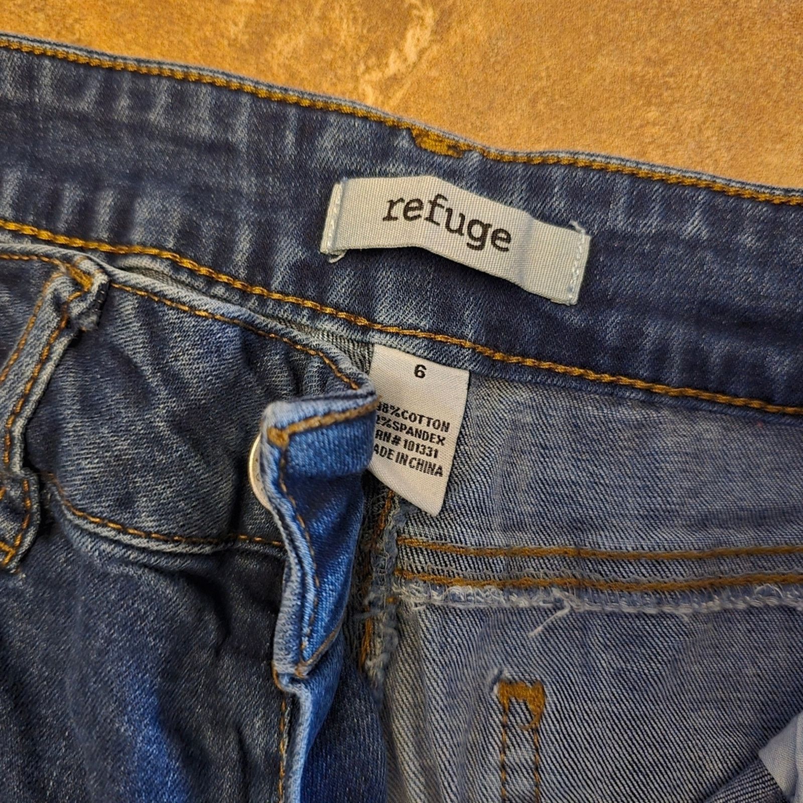 Other Dark Denim | REFUGE | Distressed Boyfriend Jean Size 28" / US 6 / IT 42 - 3 Thumbnail