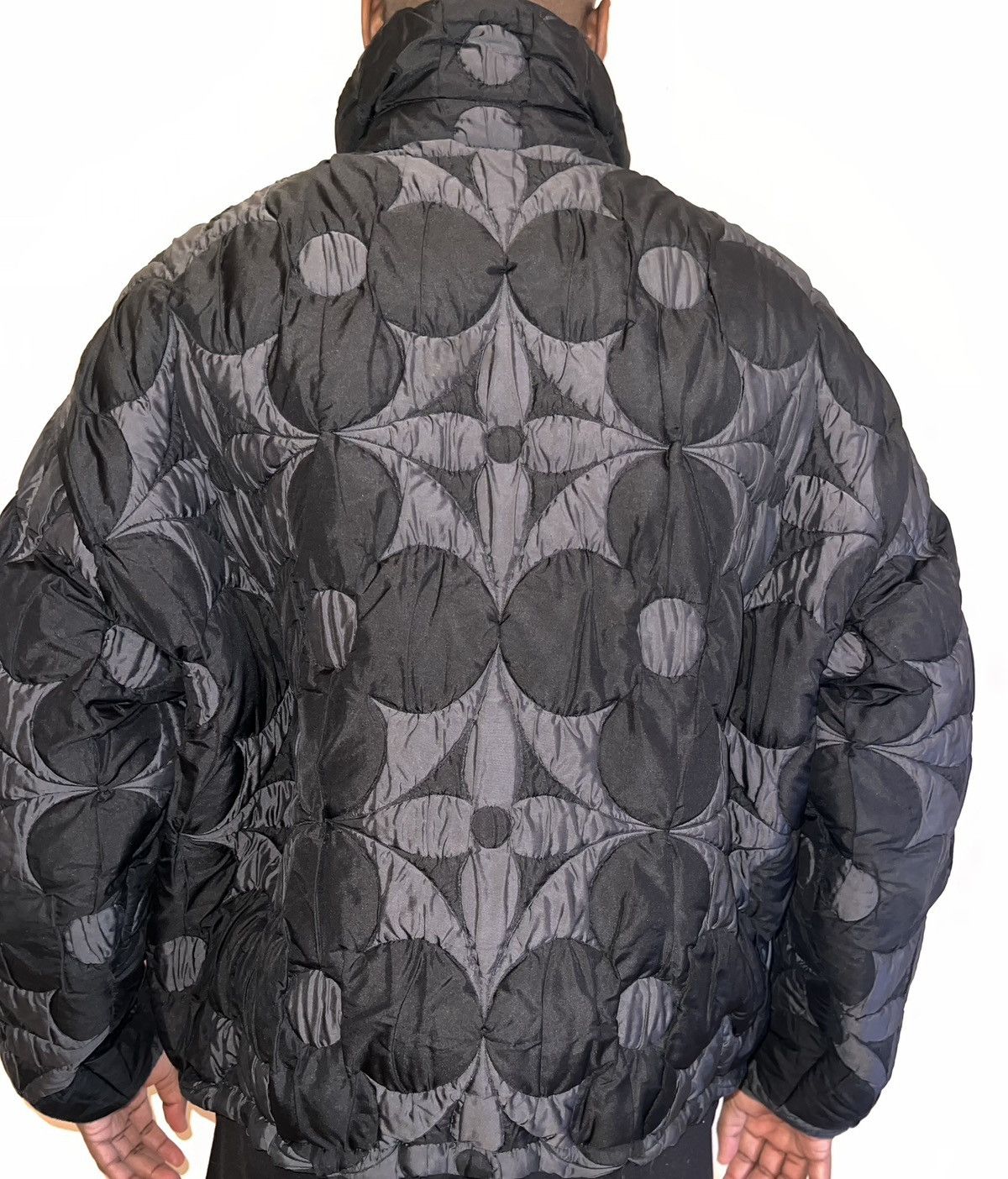 Louis Vuitton Louis vuitton X virgil Abloh Black/Grey Puffer Jacket Size US M / EU 48-50 / 2 - 8 Thumbnail
