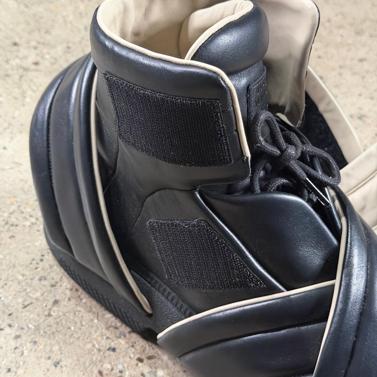Maison Margiela Maison Margiela Multi-Strap Future Show Sneakers Size US 13 / EU 46 - 11 Thumbnail