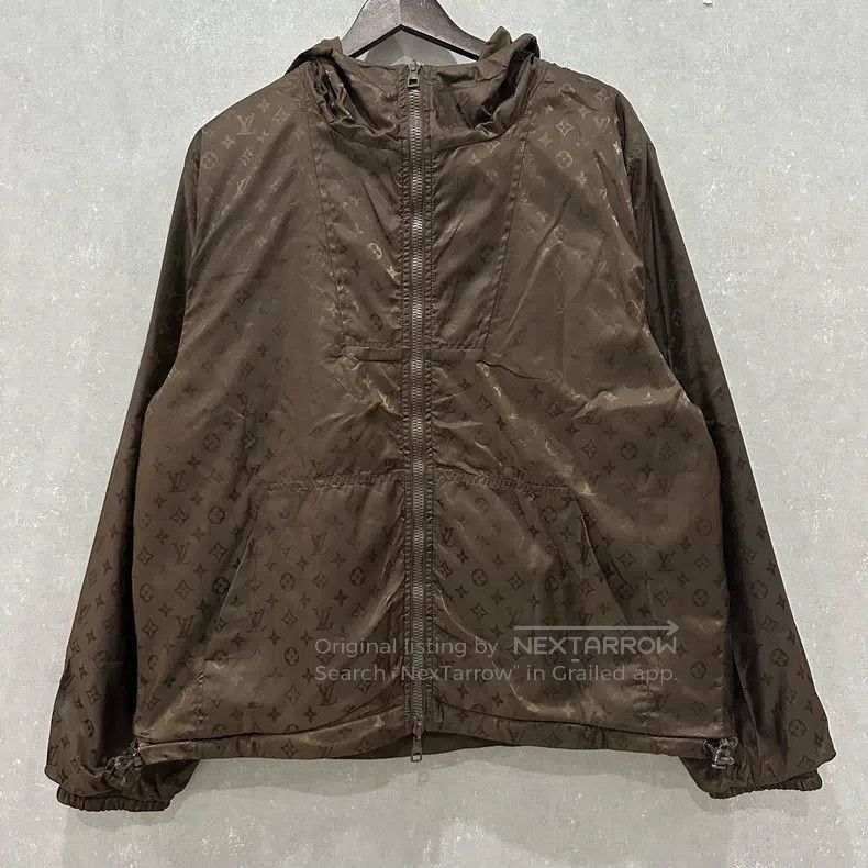 Louis Vuitton Louis Vuitton Pin full logo double-sided wear assault jack Size US M / EU 48-50 / 2 - 1 Thumbnail