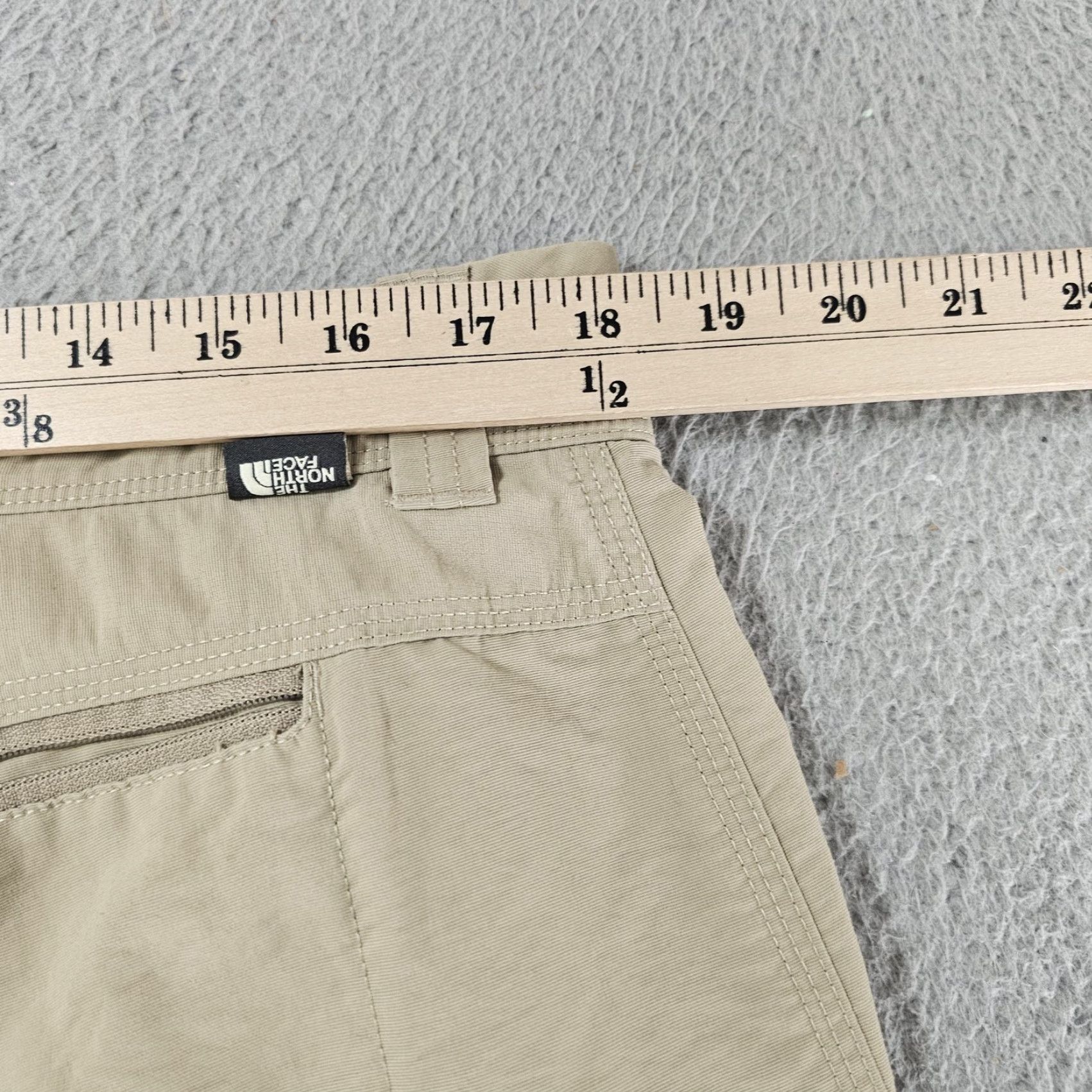 The North Face The North Face Shorts Mens 36 Khaki Nylon Cargo Pockets Hiking Outdoor Size US 36 / EU 52 - 7 Thumbnail