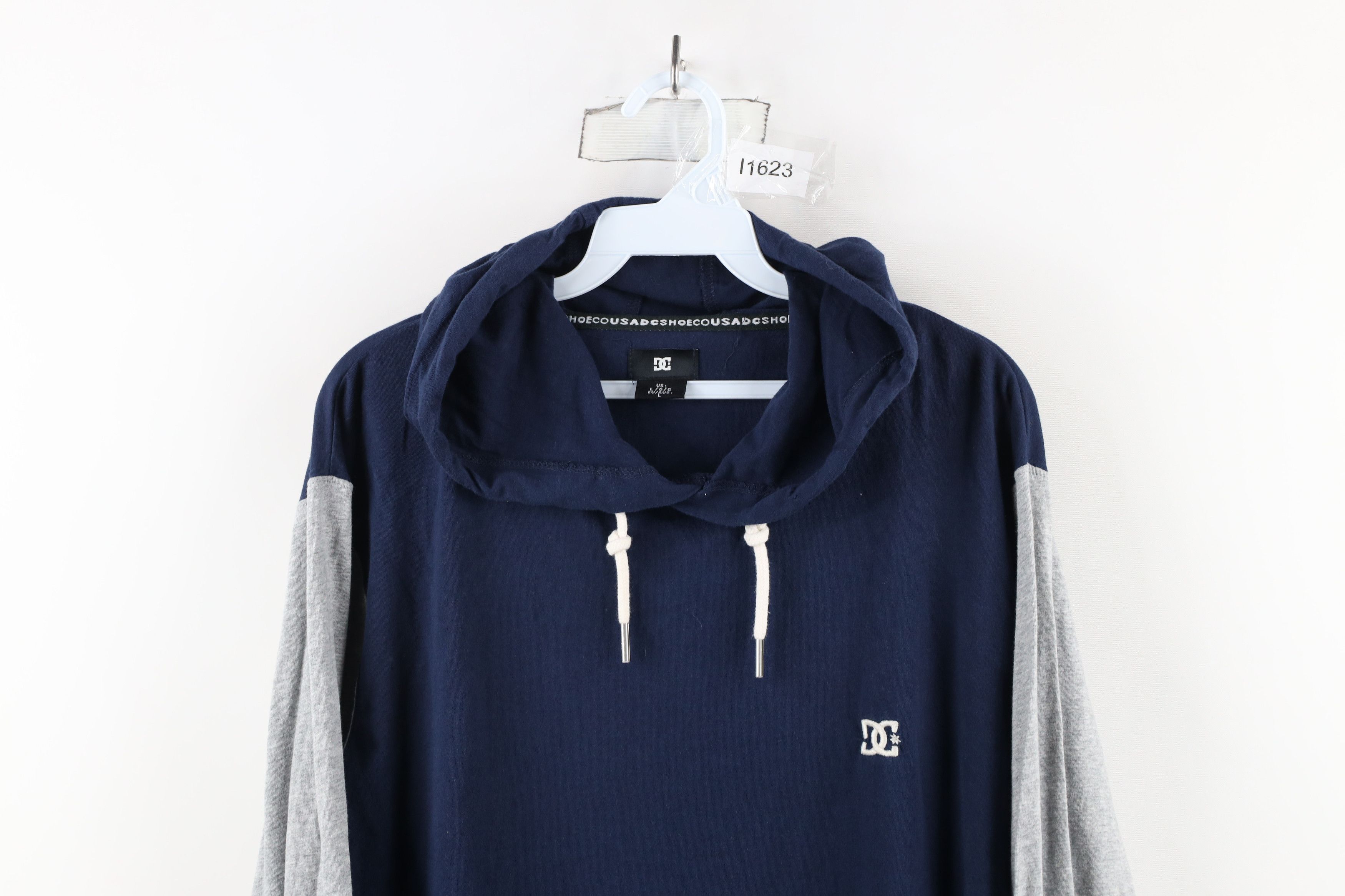 Vintage Vintage DC Shoes Skateboarding Block Lightweight Hoodie Size US L / EU 52-54 / 3 - 2 Thumbnail