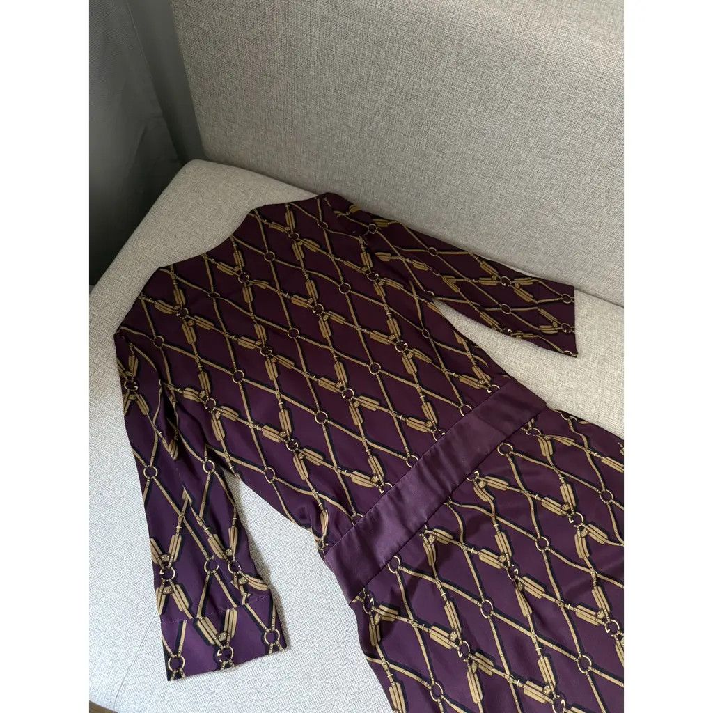 Gucci Gucci Vintage Burgundy Chain Print Silk Wrap Dress Gold IT40 Size S / US 4 / IT 40 - 3 Thumbnail