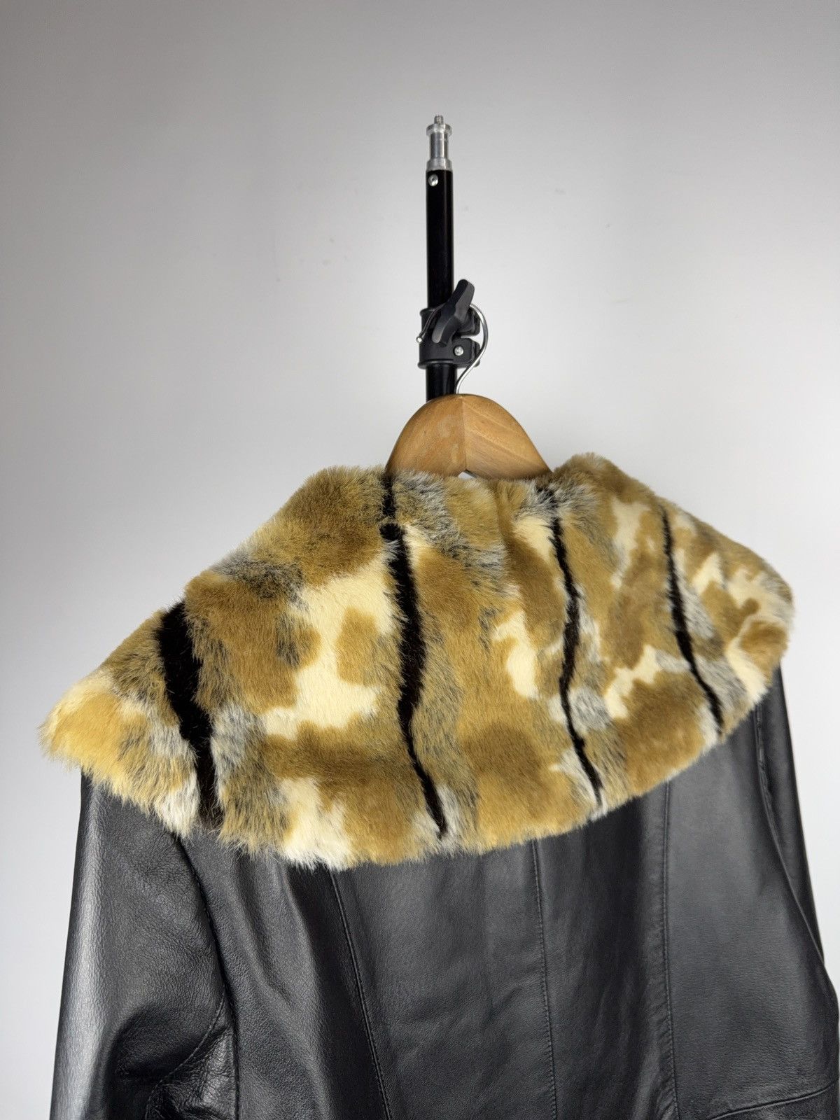 Japanese Brand Woodpecker Leather Coat Faux Fur Collar Casual Collection Size M / US 6-8 / IT 42-44 - 11 Thumbnail