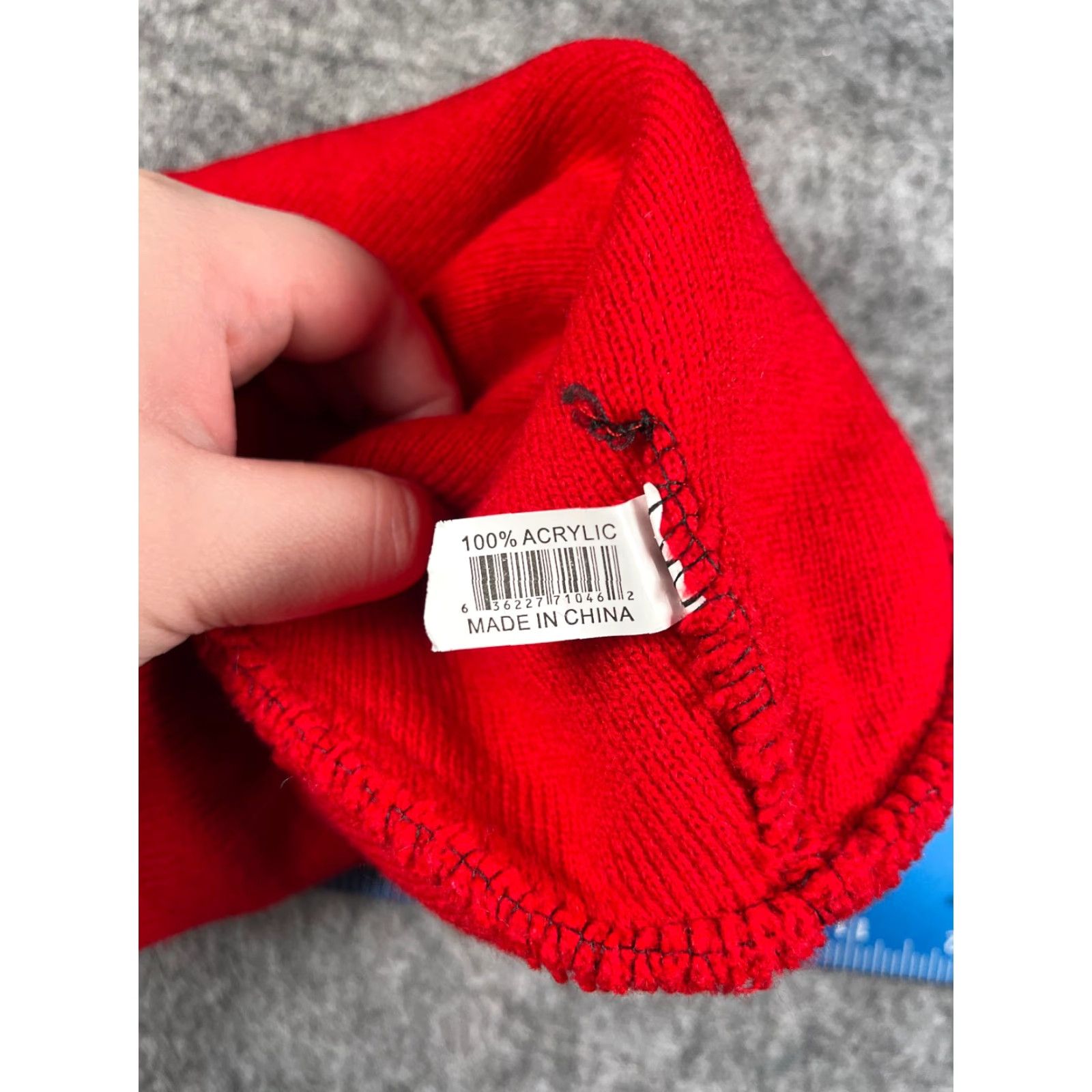 Vintage Melt Beanie Toque Unbranded Beanie One Size Red Embroidered Knit 100% Acrylic Adult Hat Mens Womens Unisex Skate Sakter Size ONE SIZE - 7 Thumbnail