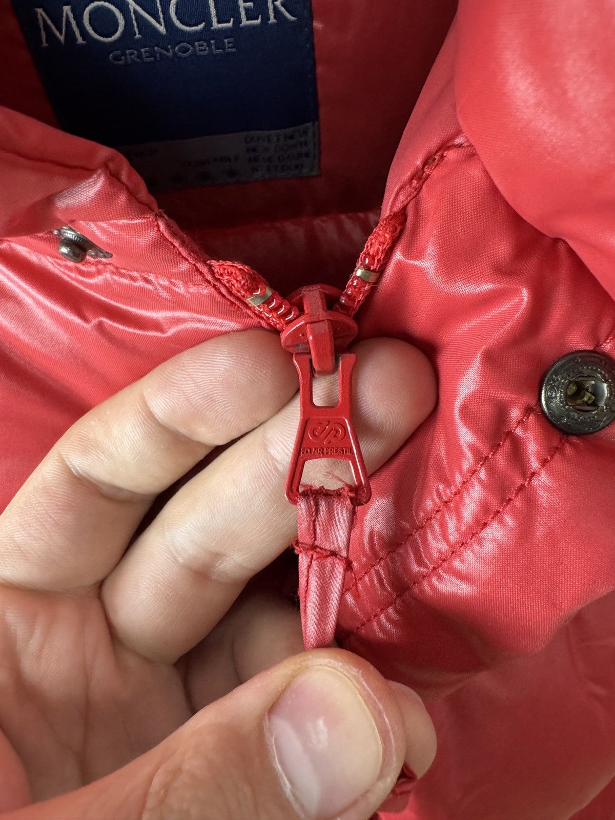 Moncler VTG Moncler Grenoble Red Puffer Down Jacket Rare 90s Snap Size US M / EU 48-50 / 2 - 10 Thumbnail