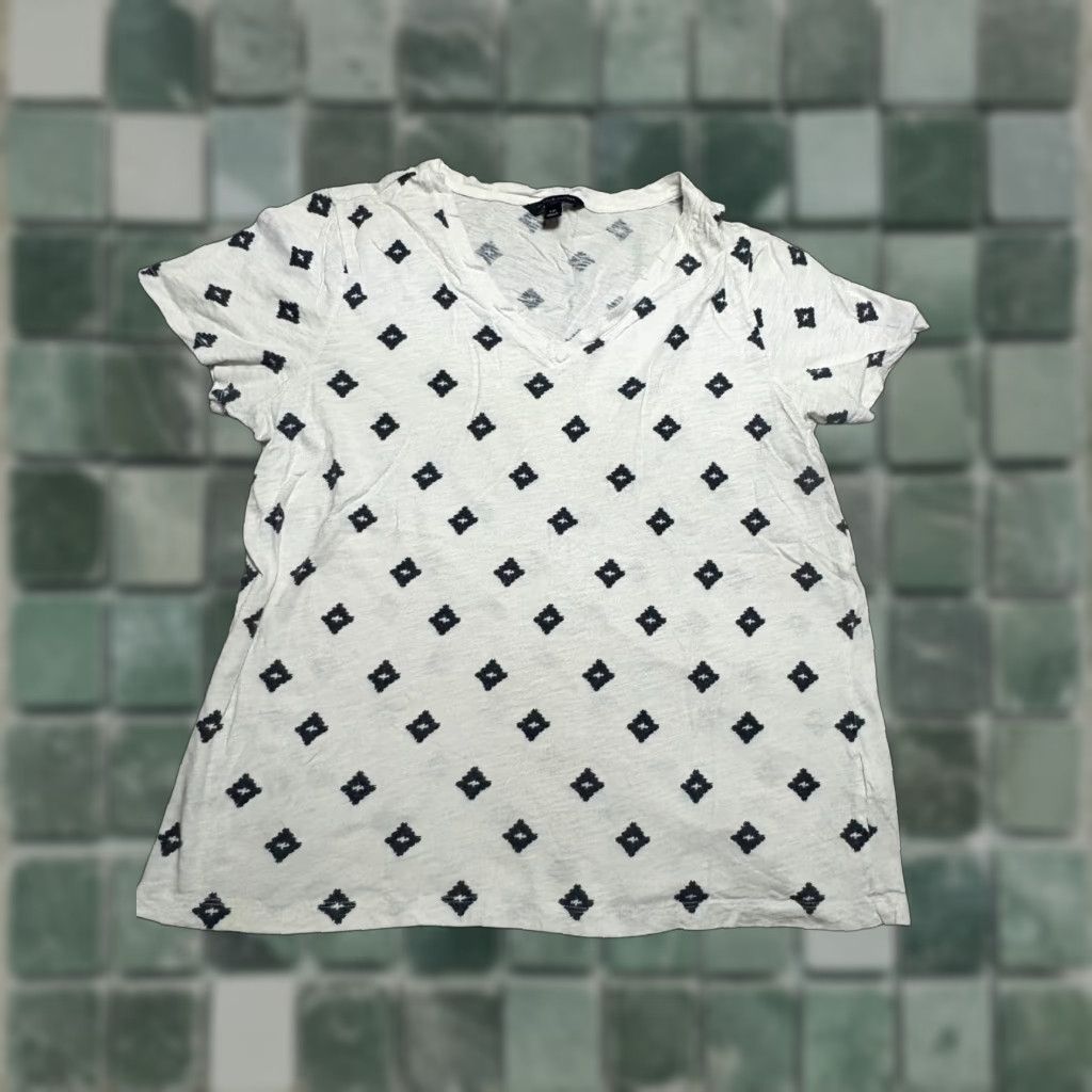 Tommy Hilfiger Tommy Hilfiger Shirt Womens Large L Top White Short Sleeve Diamond Pattern Diamond Pattern Slim V-Neck Casual Womens Size L / US 10 / IT 46 - 1 Thumbnail
