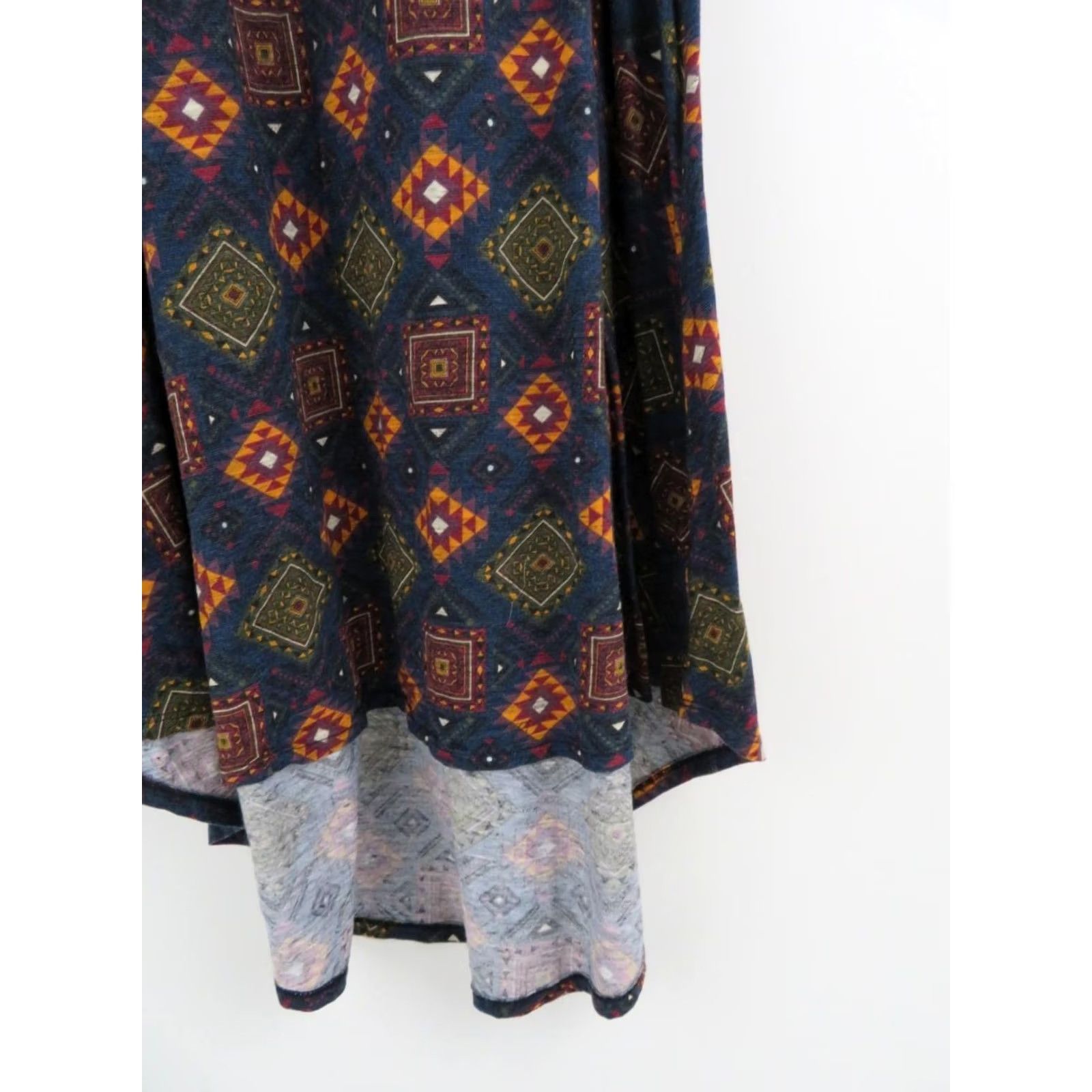 Vintage LuLaRoe Carly Dress 2XS Aztec Geometric Stretch EUC Womens Shirt Dress Size XXS / US 00 / IT 34 - 3 Thumbnail