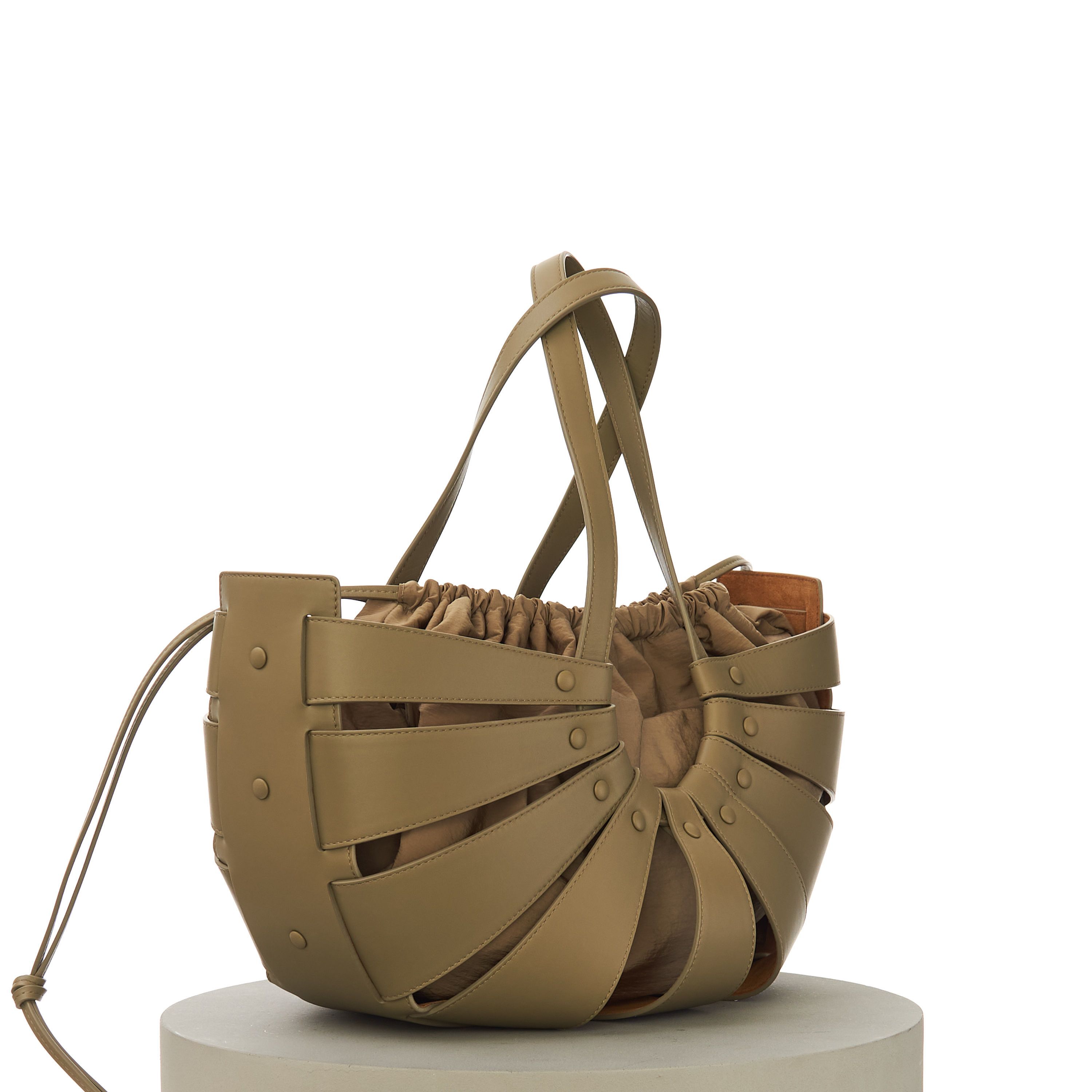 Bottega Veneta SHELL Medium Tote Bag In Taupe Cut-out Leather Size ONE SIZE - 10 Thumbnail