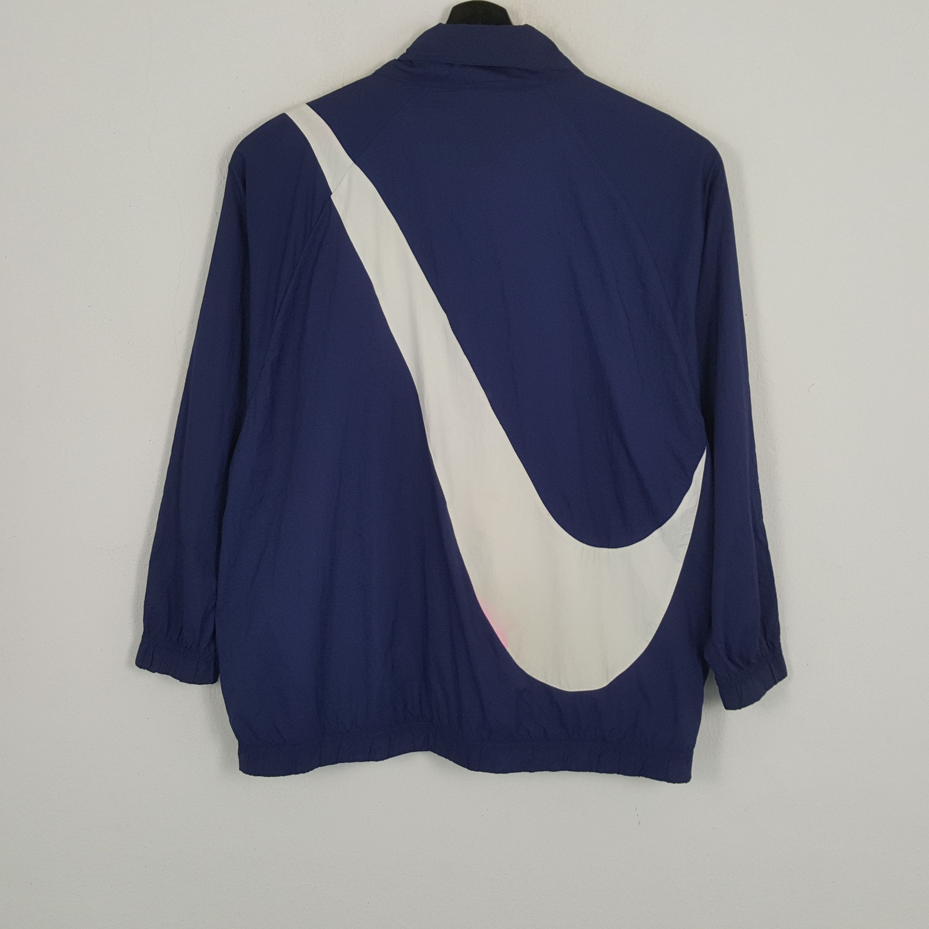 Nike × Vintage NIKE Big Logo Design Sportswear Style Windbreaker Jacket Size US XL / EU 56 / 4 - 2 Thumbnail