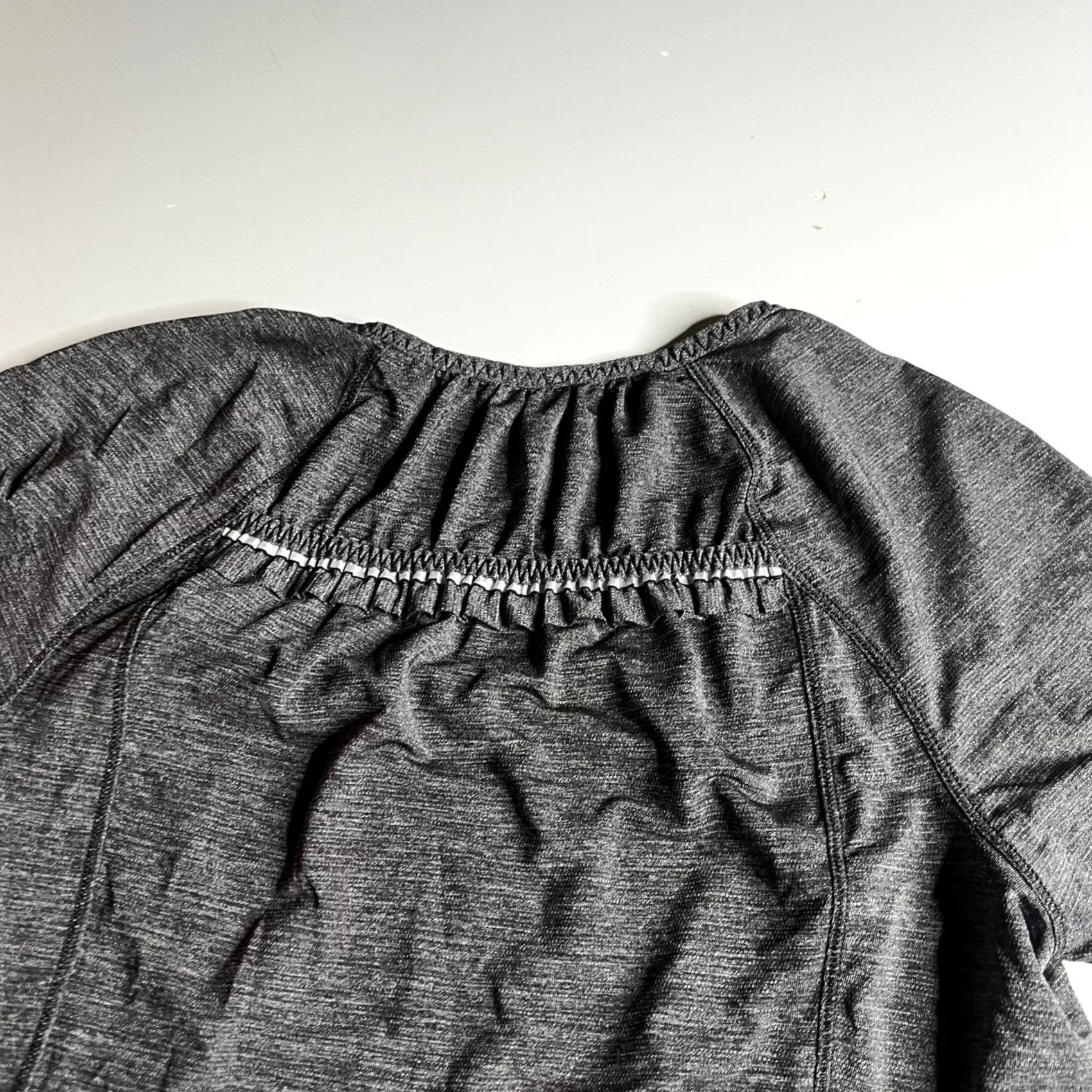 Lululemon Lululemon Run Dash Tee Gray Heathered Short Sleeve Running Shirt Women Size 4 Size S / US 4 / IT 40 - 3 Thumbnail