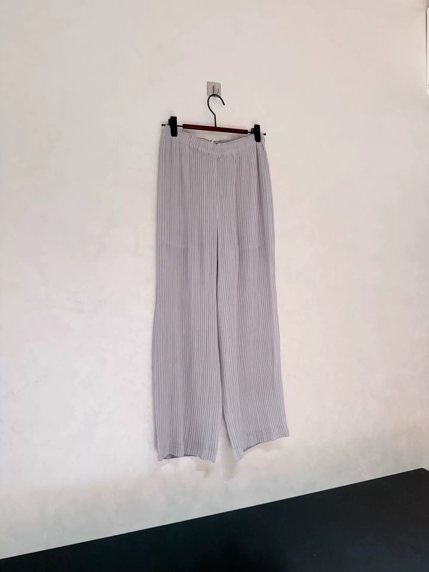 Issey Miyake Issey Miyake Silver Gray Pleated Pants Size 22" - 1 Thumbnail