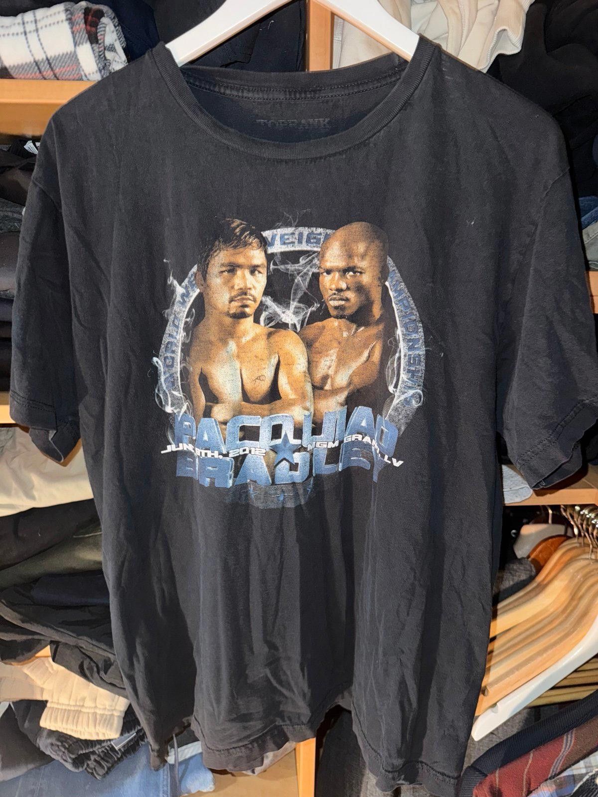 WWE 2012 Manny Pacquioa VS Tim Bradley T-Shirt Men’s Size XL Size US XL / EU 56 / 4 - 2 Thumbnail