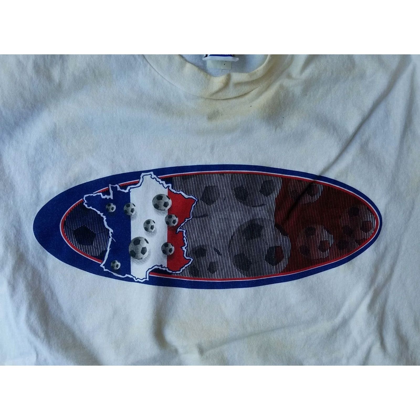 Vintage VINTAGE Official Licensed World Cup T Shirt 1998 Soccer France USA 2XL White Unisex Adults Short Sleeve 100% Cotton Mens Womens Boys Girls Size US XXL / EU 58 / 5 - 2 Thumbnail