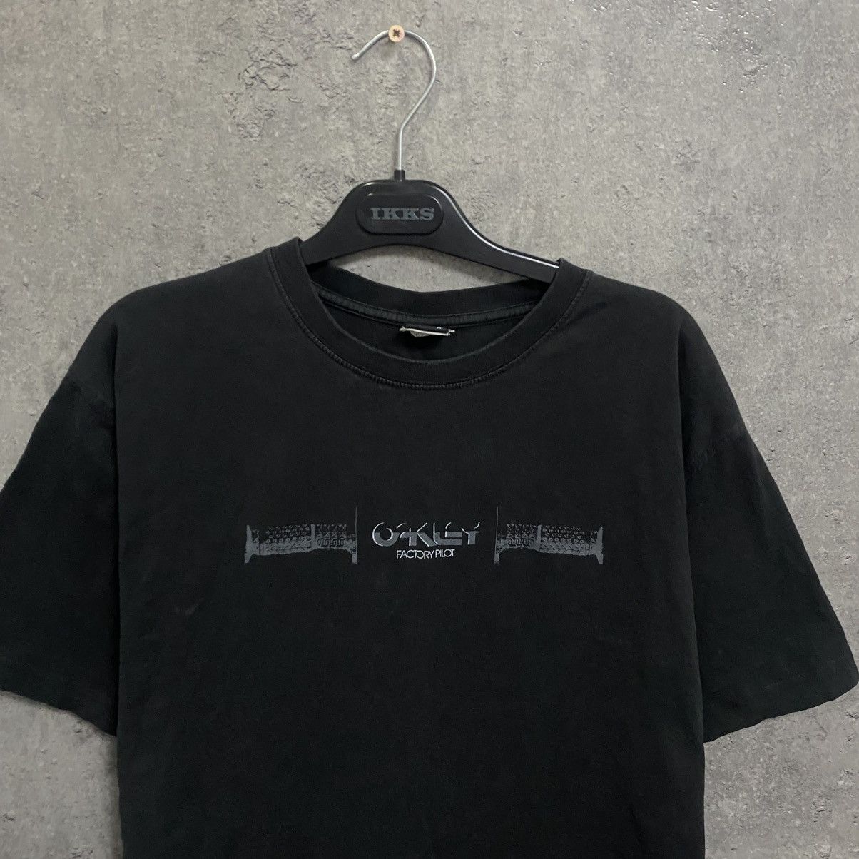 Oakley Vintage Oakley T-Shirt Big Logo Y2k Size US M / EU 48-50 / 2 - 5 Thumbnail