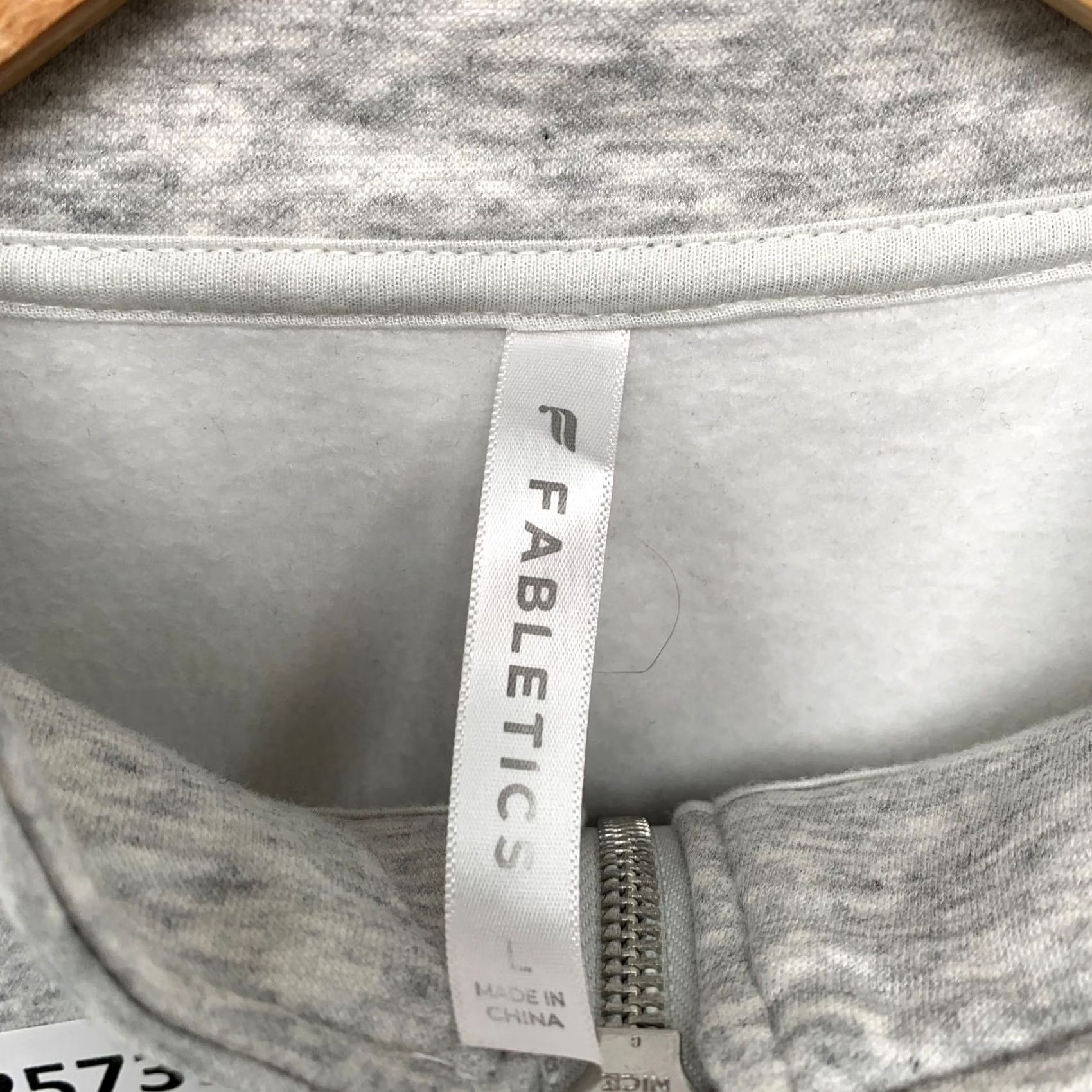 Fabletics Fabletics Pullover Sweatshirt Gray Womens Large Crop Long Sleeve 1/2 Zip Size L / US 10 / IT 46 - 6 Thumbnail