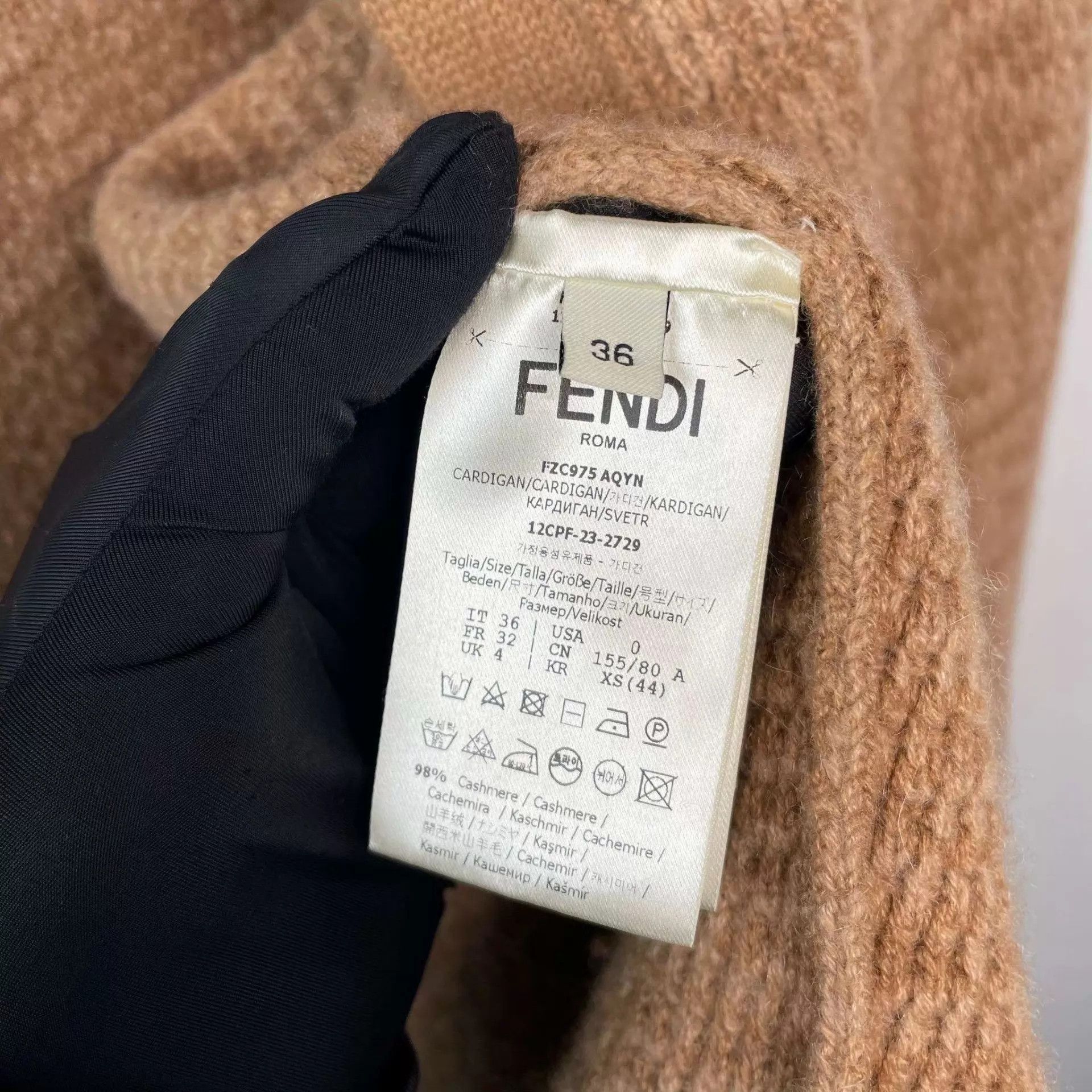 Fendi Fendi 97 new khaki cardigan size 36 Size XS / US 0-2 / IT 36-38 - 4 Thumbnail