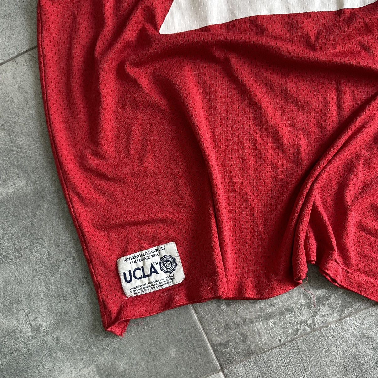 Japanese Brand × Y/Project Vintage Ucla Tank Top Sleeveless Big Logo Hype Sport-wear Size US L / EU 52-54 / 3 - 6 Thumbnail