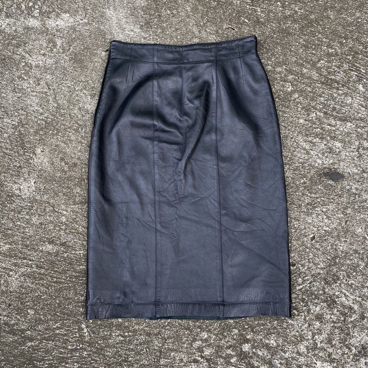 Loewe Loewe Black Leather Skirt with Side Zipper Size 30" / US 8 / IT 44 - 2 Thumbnail