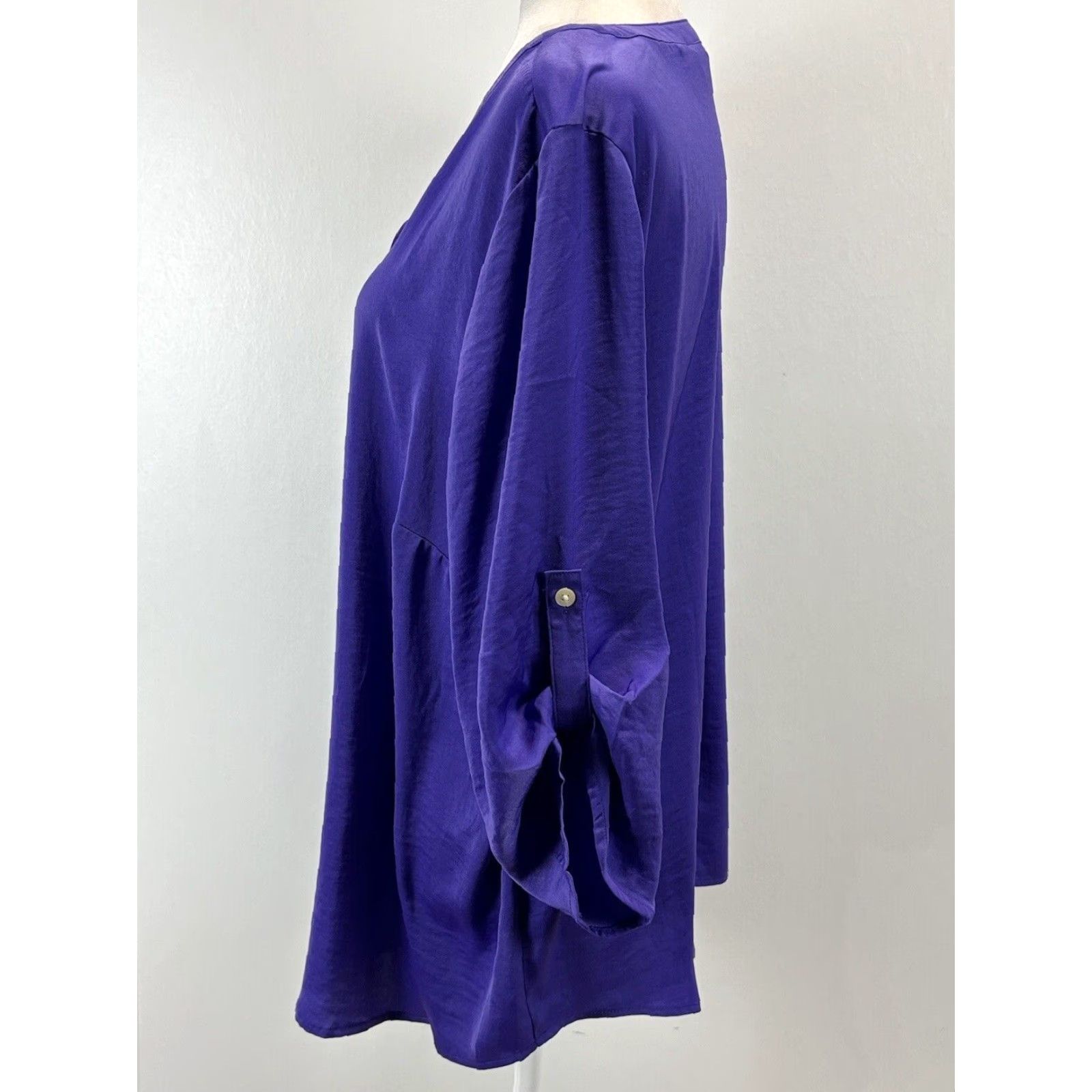 Vintage Chicos Lightweight Blouse Top Sz 3 US X-Large Purple Half Roll Tab Sleeve Polyester Sleeve Roll Tab Lightweight Blouse Chicos Size XL / US 12-14 / IT 48-50 - 2 Thumbnail