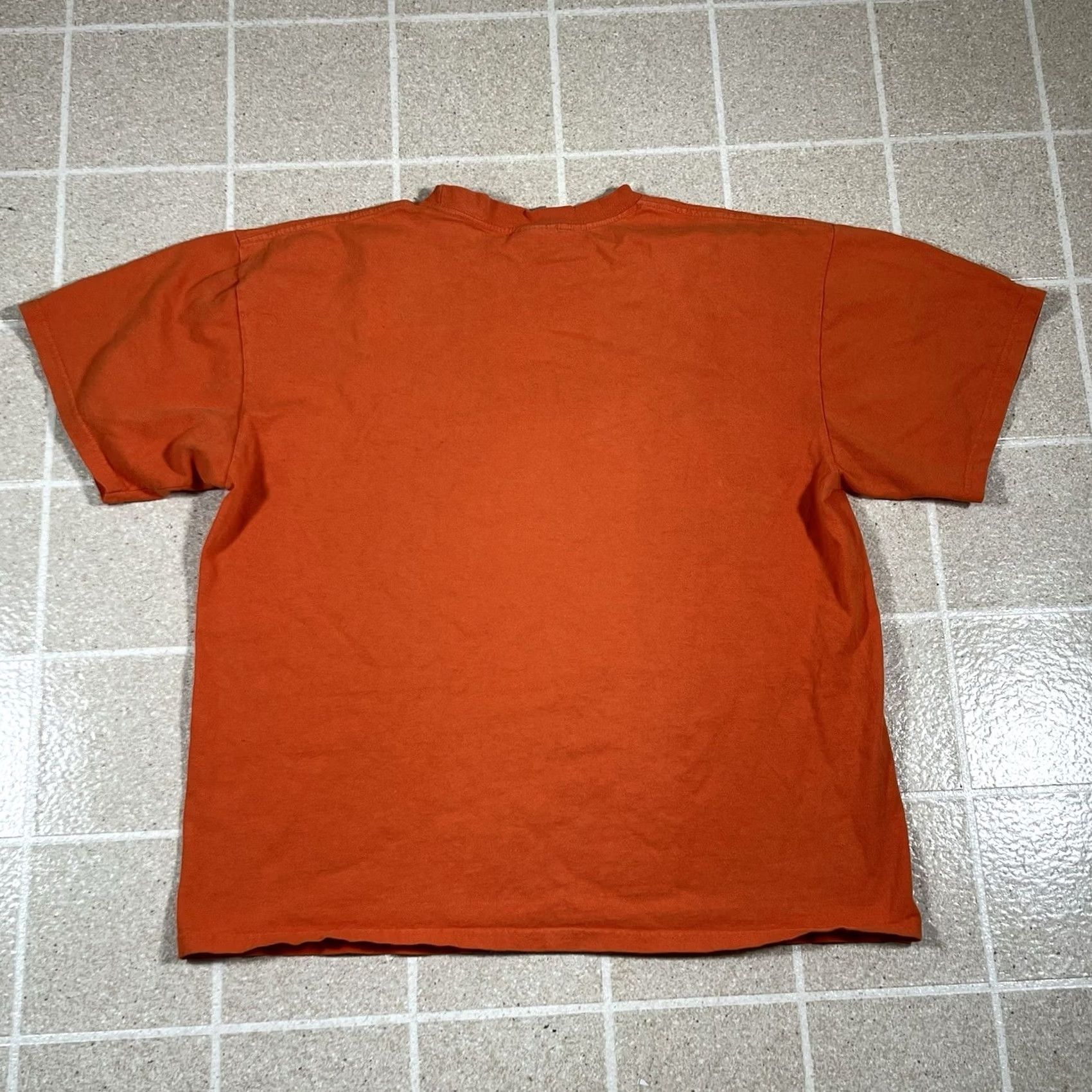 Nike VINTAGE Nike T-Shirt Orange L Men Silver Tag Spellout Big Swoosh Graphic 90s Metal Size US L / EU 52-54 / 3 - 4 Thumbnail
