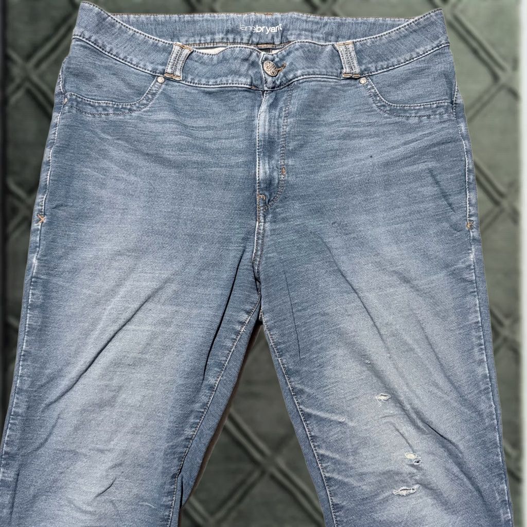 Vintage Lane Bryant Jeans Women's Medium Wash Denim Distressed Classic Straight - 18 Size 40" / US 18 - 1 Thumbnail