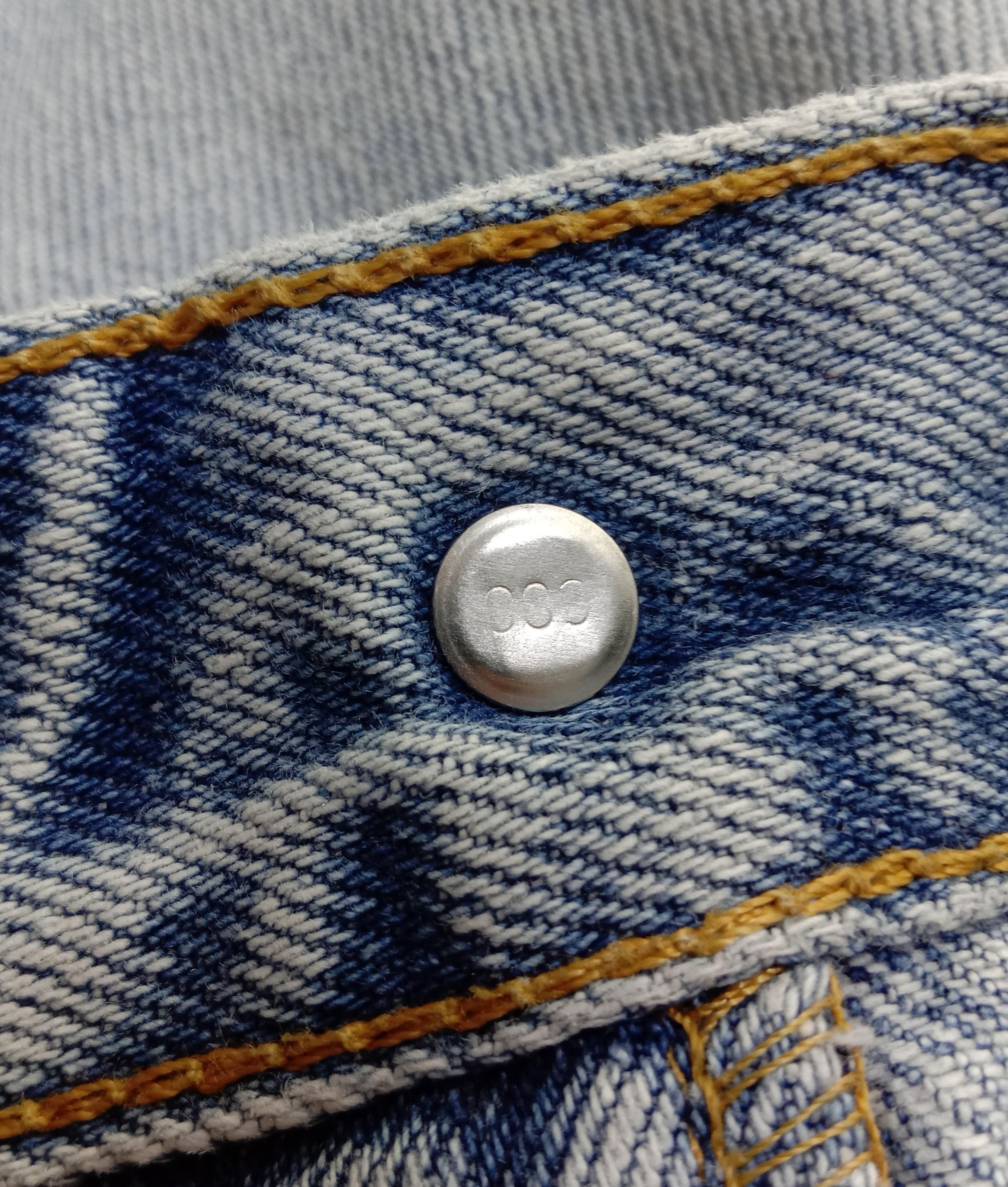 Vintage Levi's 550 Jeans Light Wash Relaxed Fit Denim