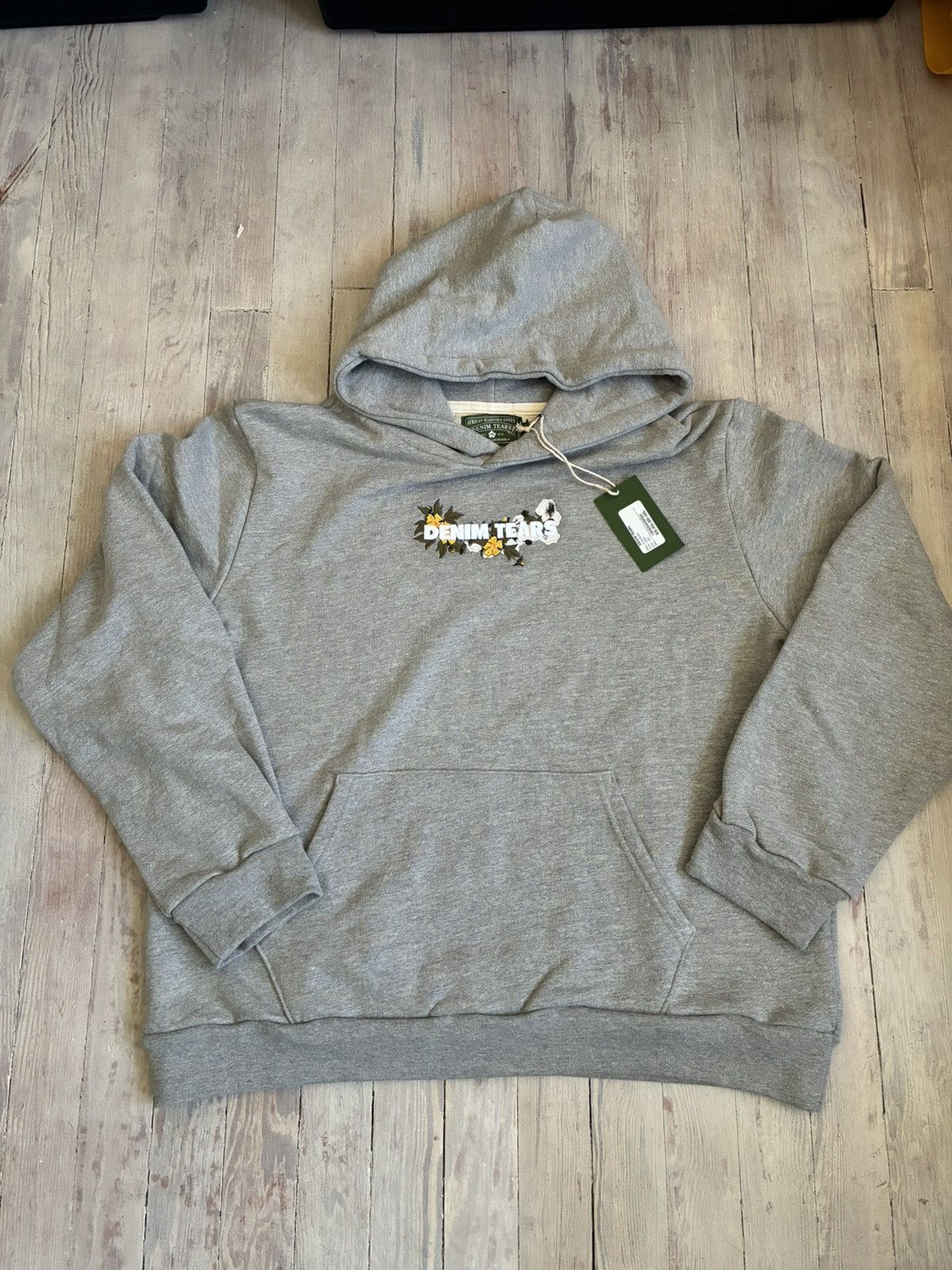 DENIM TEARS Denim Tears Floral Embroidered Logo Hoodie Size US XXL / EU 58 / 5 - 1 Thumbnail