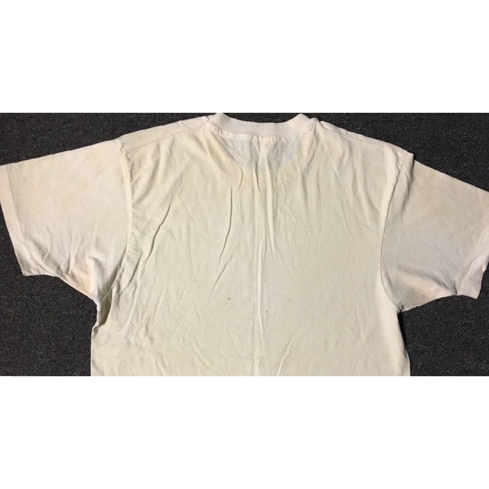 Hanes Vtg 80s Hanes Faded Distress Shirt M L USA Grunge Biker Punk Skate Surf PE 90s Size US M / EU 48-50 / 2 - 7 Thumbnail