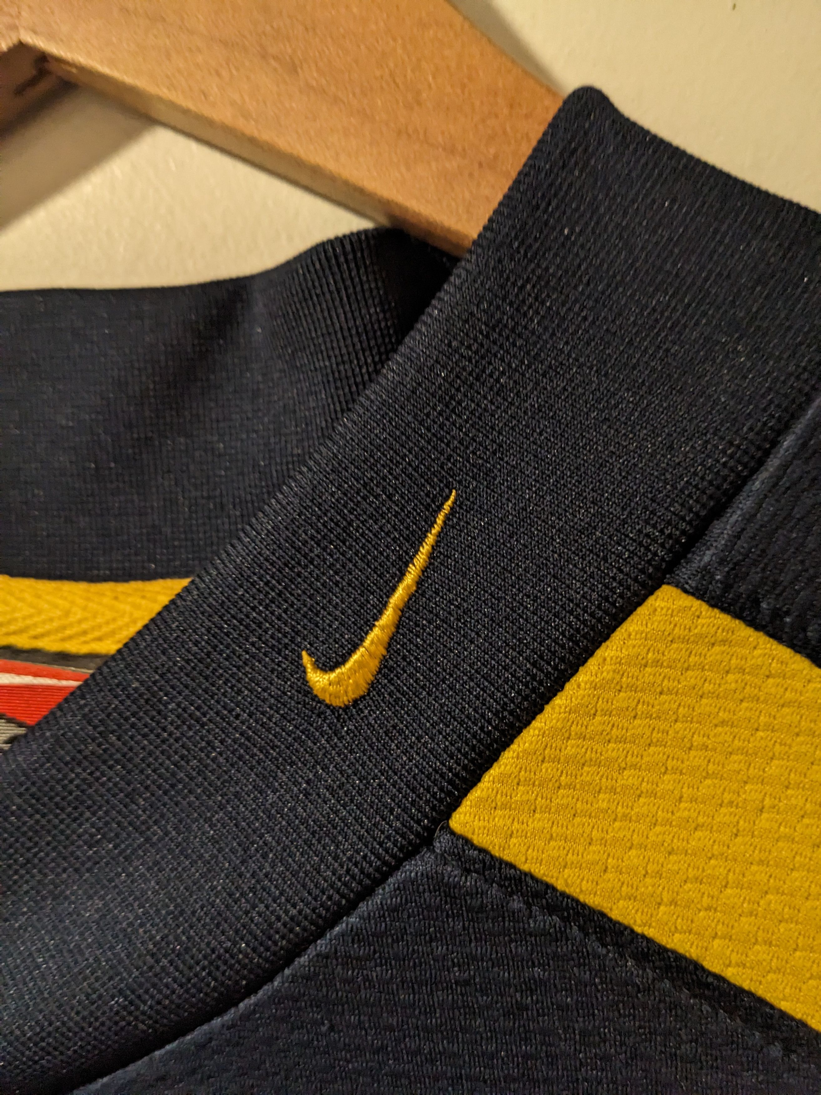 Nike × Vintage Vintage Y2K Nike Sphere Dry Team Michigan Thermal T-Shirt Size US XXL / EU 58 / 5 - 3 Thumbnail