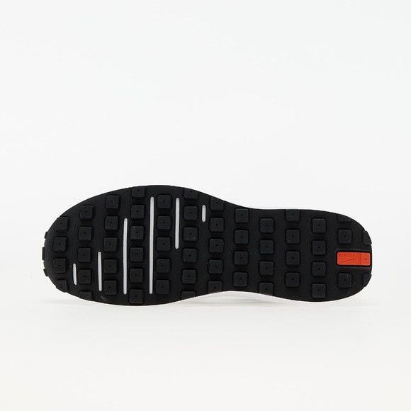 Nike *BRAND NEW* Nike Waffle One in Summit White size 11.5 Size US 11.5 / EU 44-45 - 6 Thumbnail