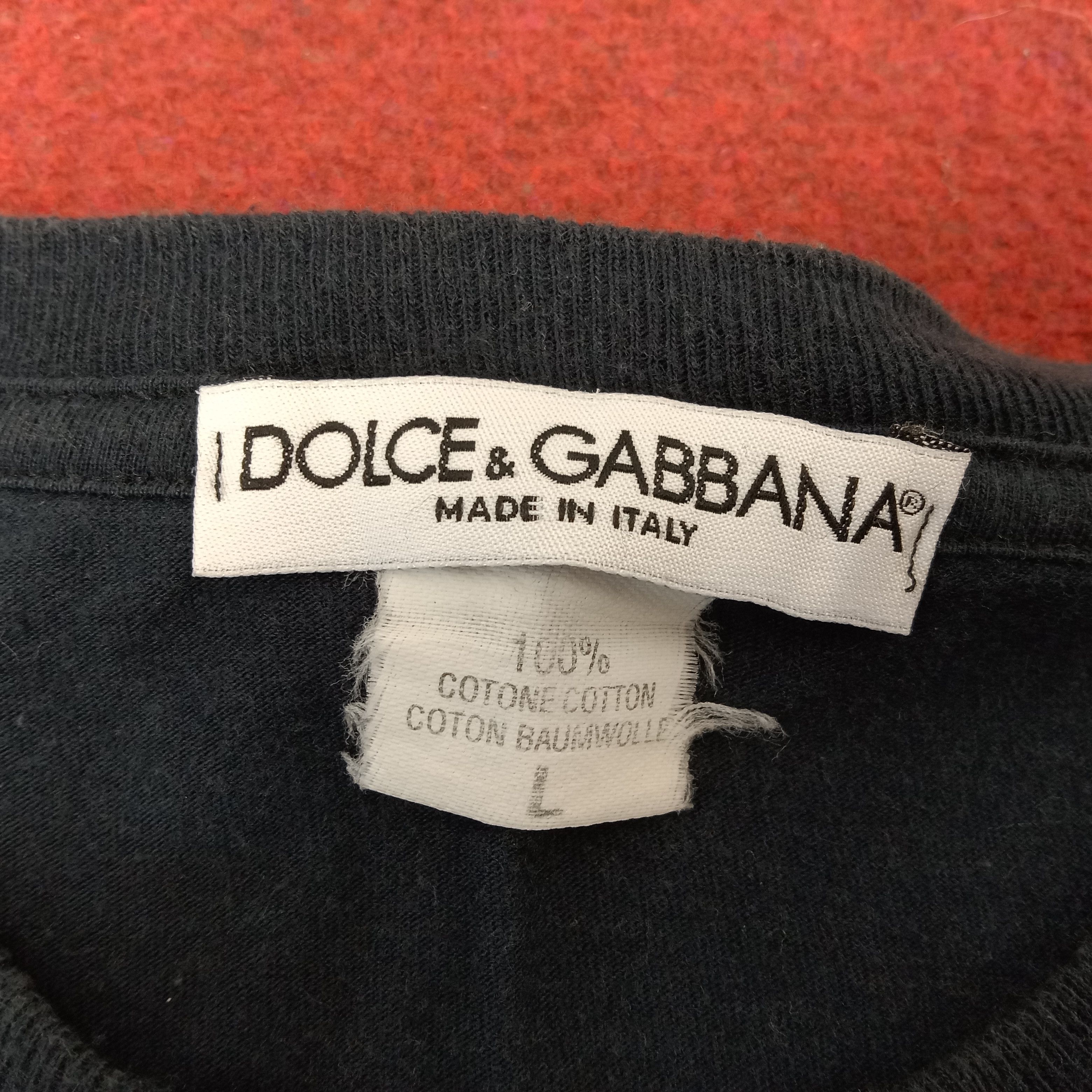 Dolce & Gabbana × Vintage Dolce & Gabbana Small Spell Out Design Tshirt Size US M / EU 48-50 / 2 - 6 Thumbnail