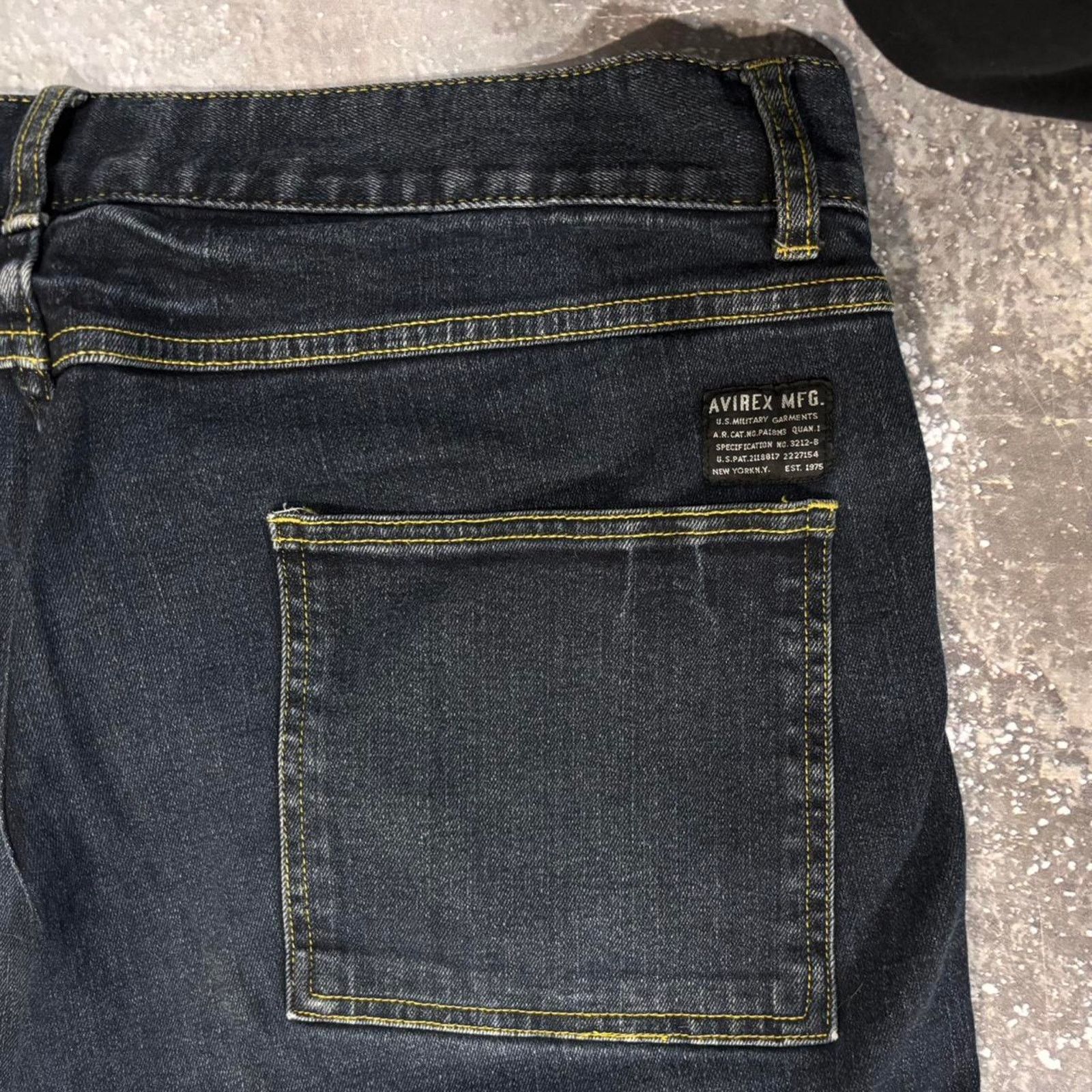 Avirex × Vintage Baggy Faded Avirex Jeans. Cargo Pockets. Size 38 x 28 Size US 38 / EU 54 - 4 Thumbnail