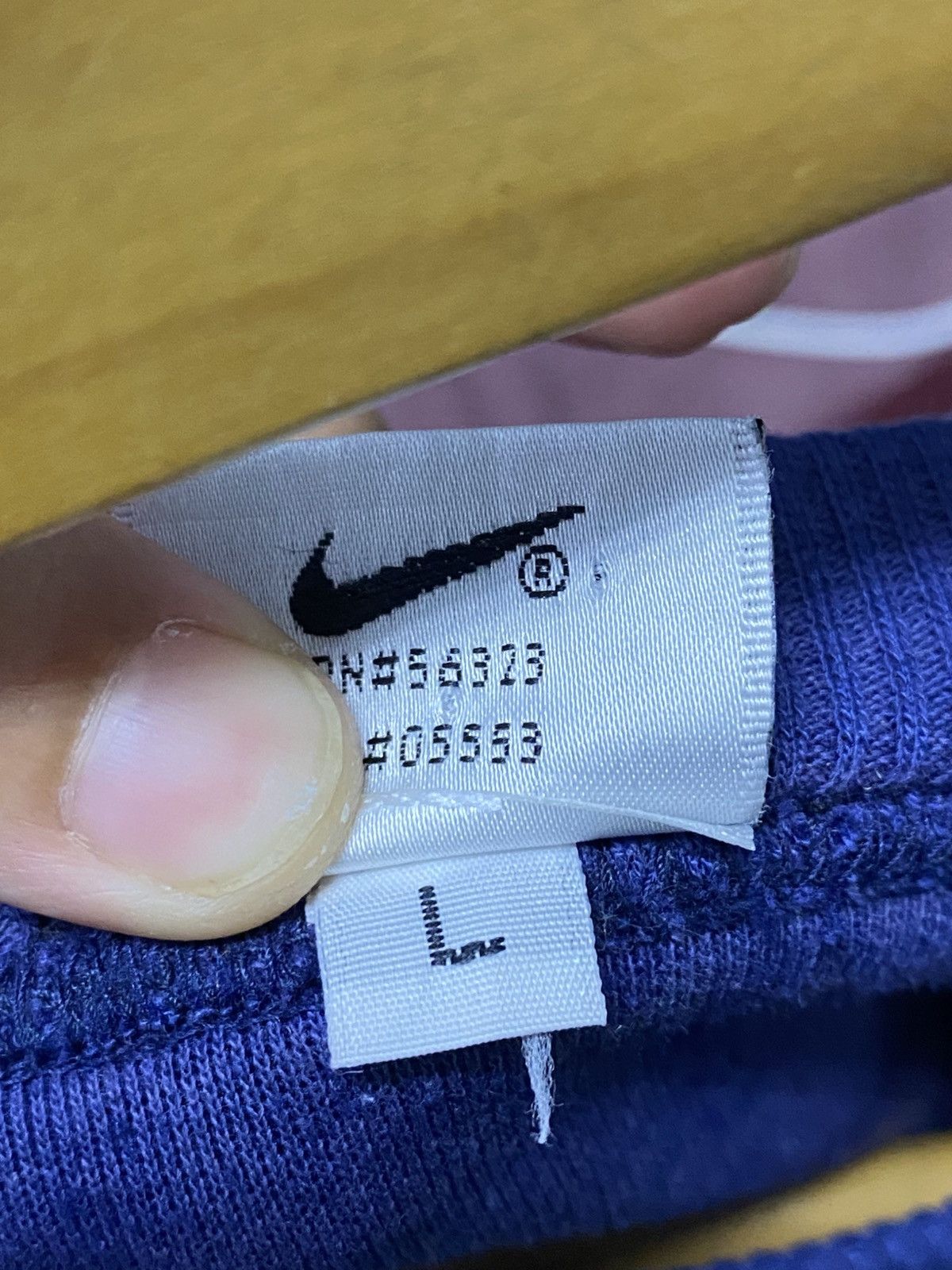 Nike × Vintage Vintage Nike Swoosh Sweatshirt Size US L / EU 52-54 / 3 - 14 Thumbnail
