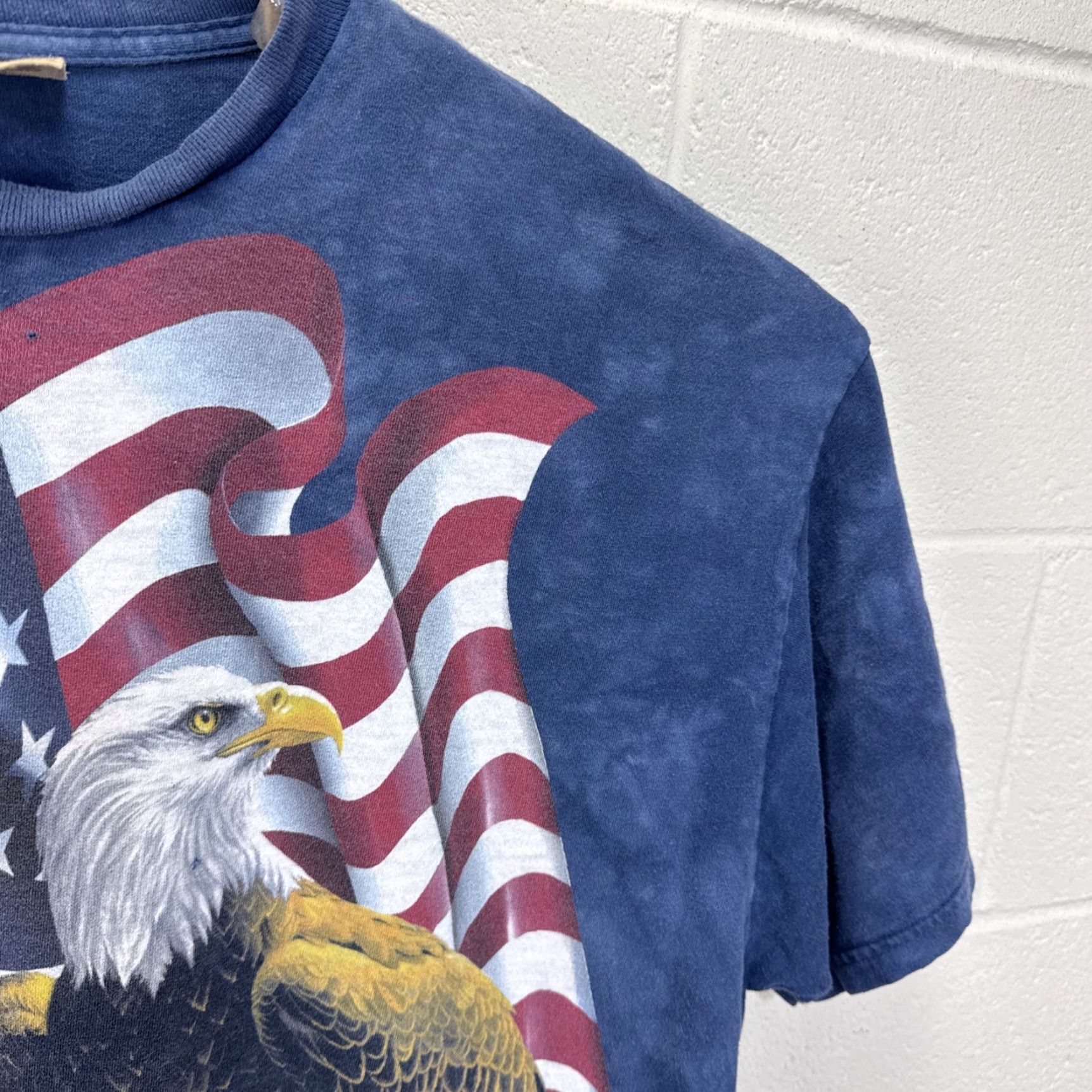 The Mountain VINTAGE The Mountain T Shirt 2XL Bald Eagle American Flag Patriotic Tie Dye USA Mens Size US XXL / EU 58 / 5 - 7 Thumbnail