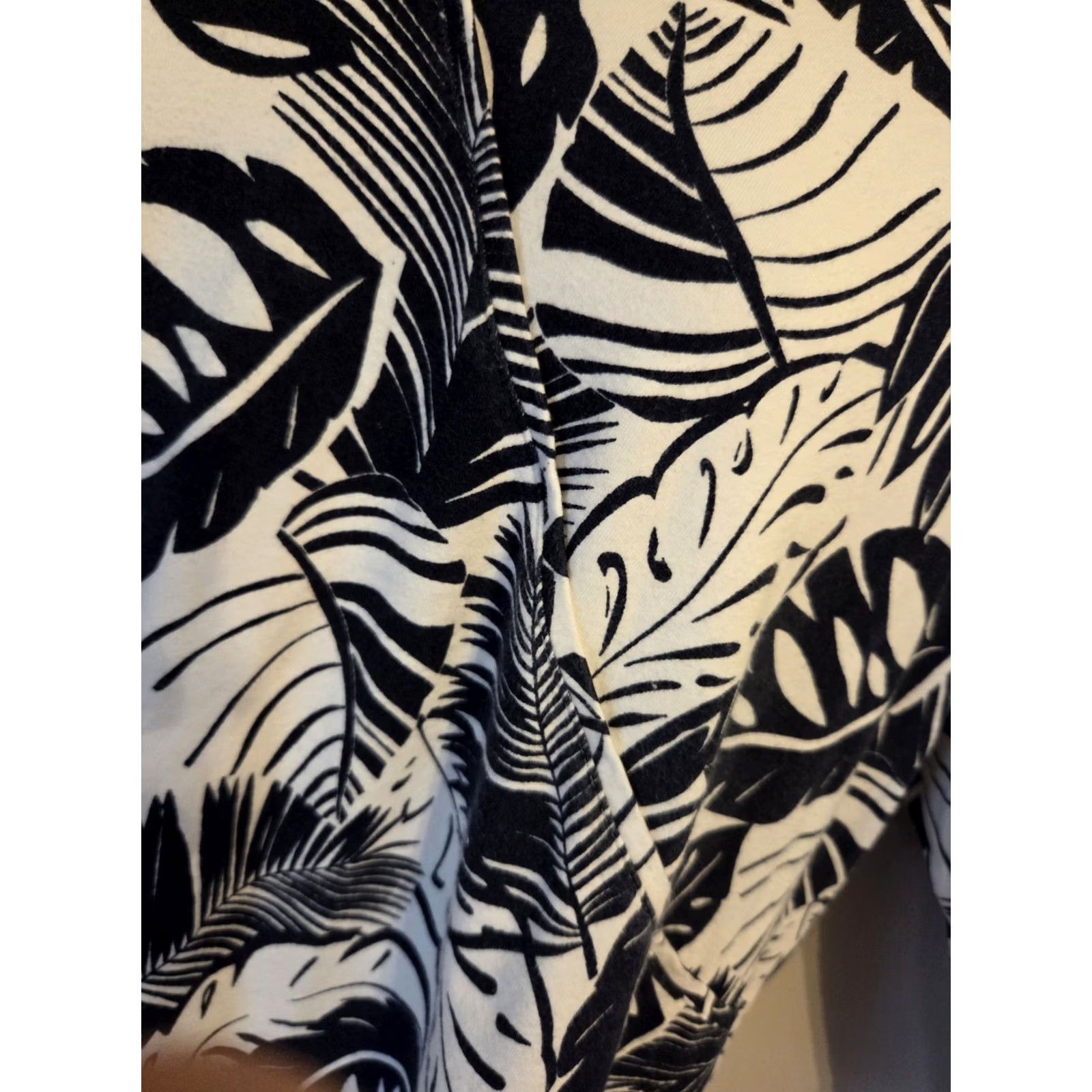Vintage Hearts Of Palm Woman Black White Abstract Leaf Print 3/4 Sleeve Casual Top 2X Size XXL / US 16-18 / IT 52-54 - 3 Thumbnail