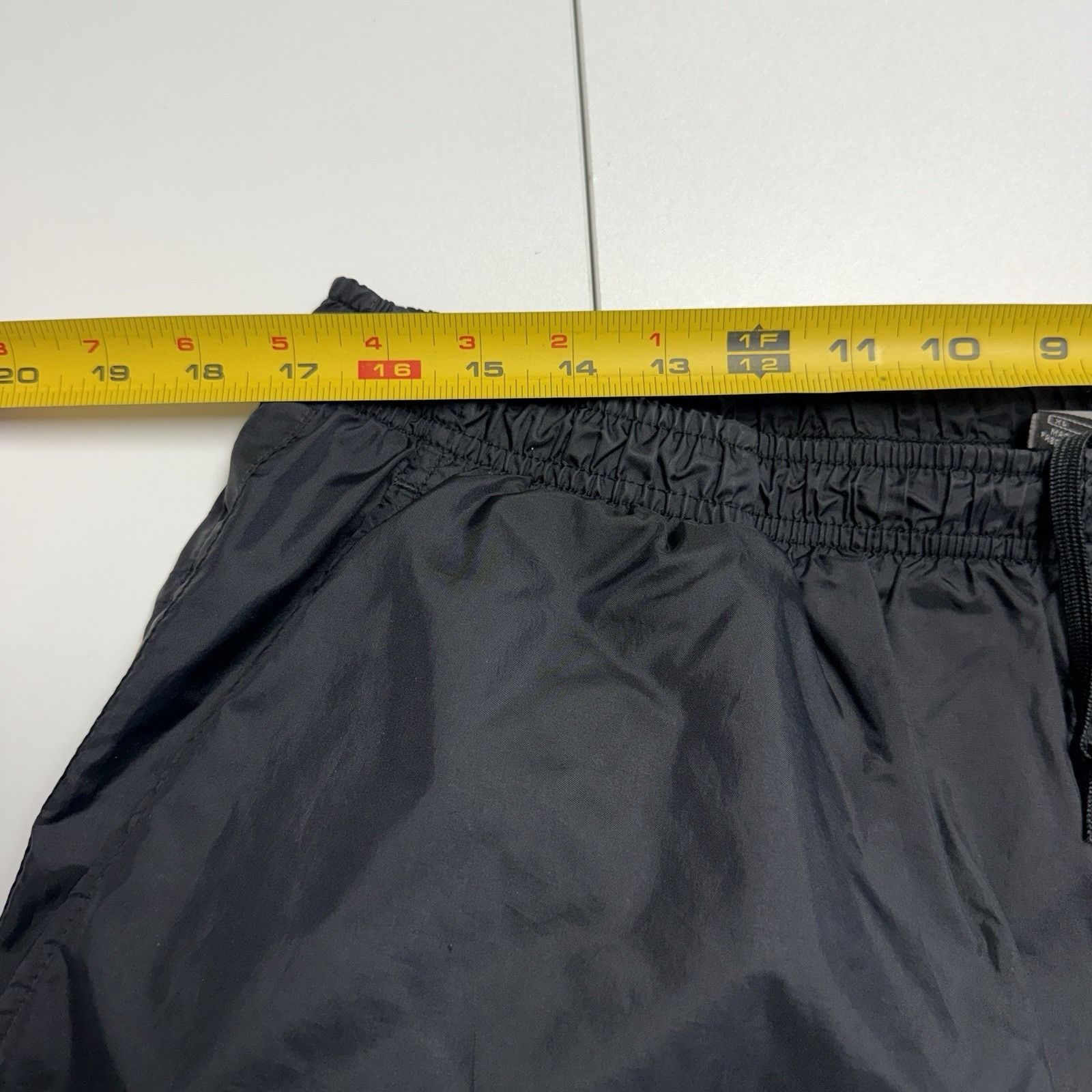 Nike Vintage Nike Windbreaker Track Pants Men’s XL Lined Activewe Size US 34 / EU 50 - 10 Thumbnail