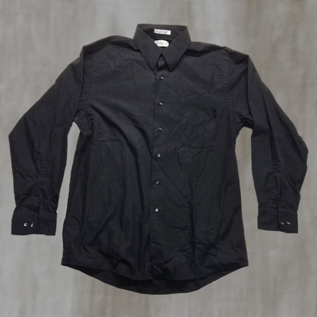 Van Heusen Van Heusen Shirt Mens 16 34/35 Black Solid Poplin Button Up Long Sleeve Casual Size US L / EU 52-54 / 3 - 1 Thumbnail