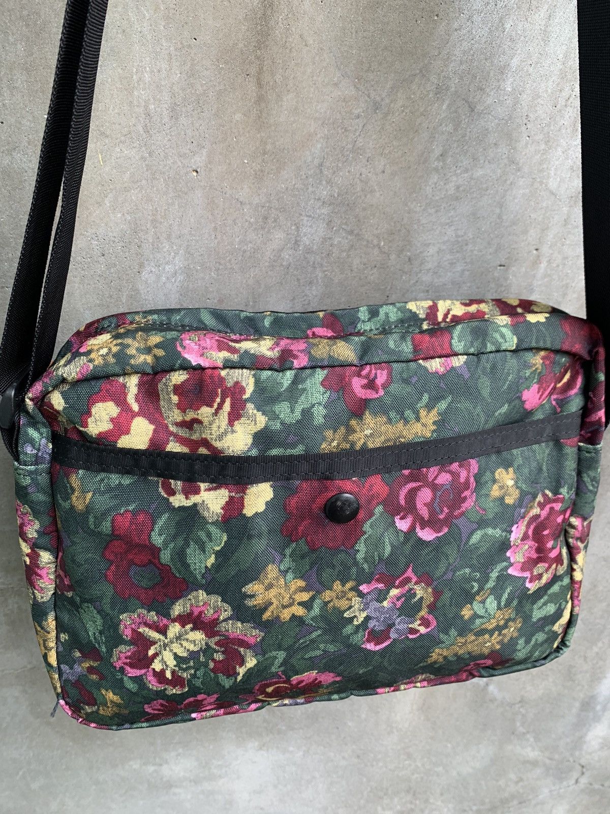 Gregory Floral Tapestry Sling Bag Size ONE SIZE - 7 Thumbnail
