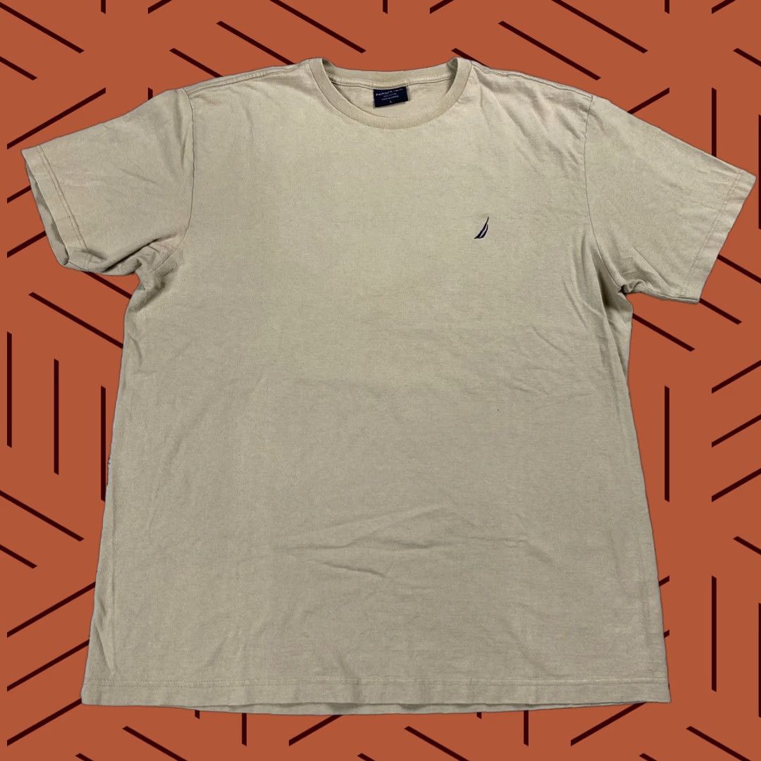 Nautica VINTAGE NAUTICA T-SHIRT MEN'S SHORT SLEEVE CREWNECK SIZE LARGE BEIGE 90s NAUTICAL Size US L / EU 52-54 / 3 - 1 Thumbnail