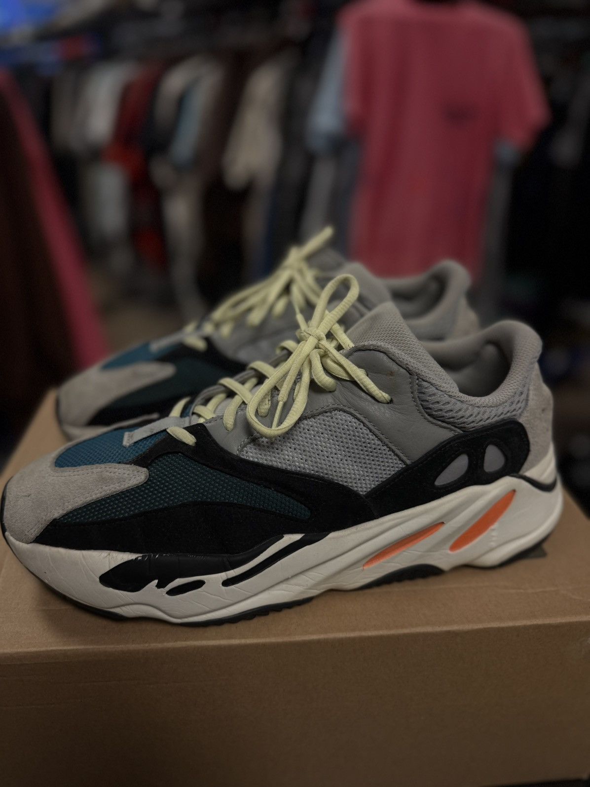 Adidas × Yeezy Yeezy 700 Wave Runner Size 11 Pre Owned W BOX Size US 11 / EU 44 - 3 Thumbnail
