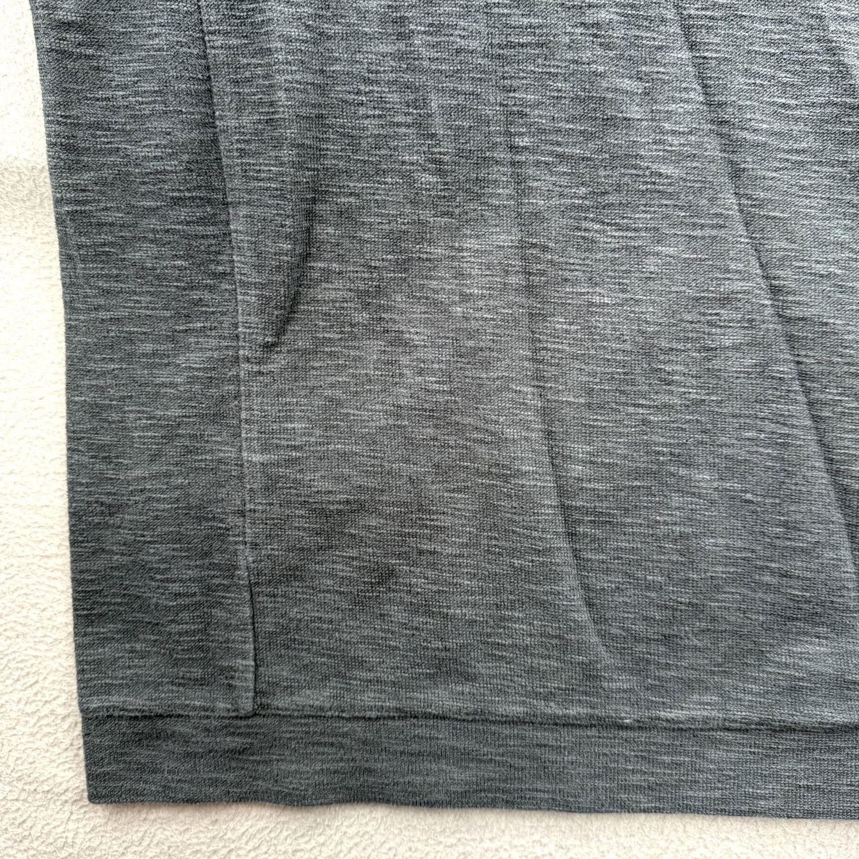 Nike Nike Dri-FIT Mens XL Gray Long Sleeve Training Tee Performance Size US XL / EU 56 / 4 - 6 Thumbnail