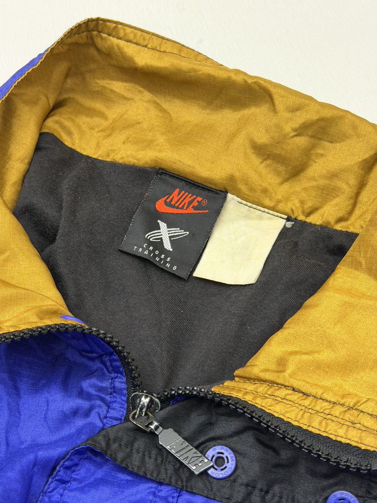 Nike Vintage 90s Nike Cross Training Windbreaker Jacket Size L-XL Size US XL / EU 56 / 4 - 4 Thumbnail