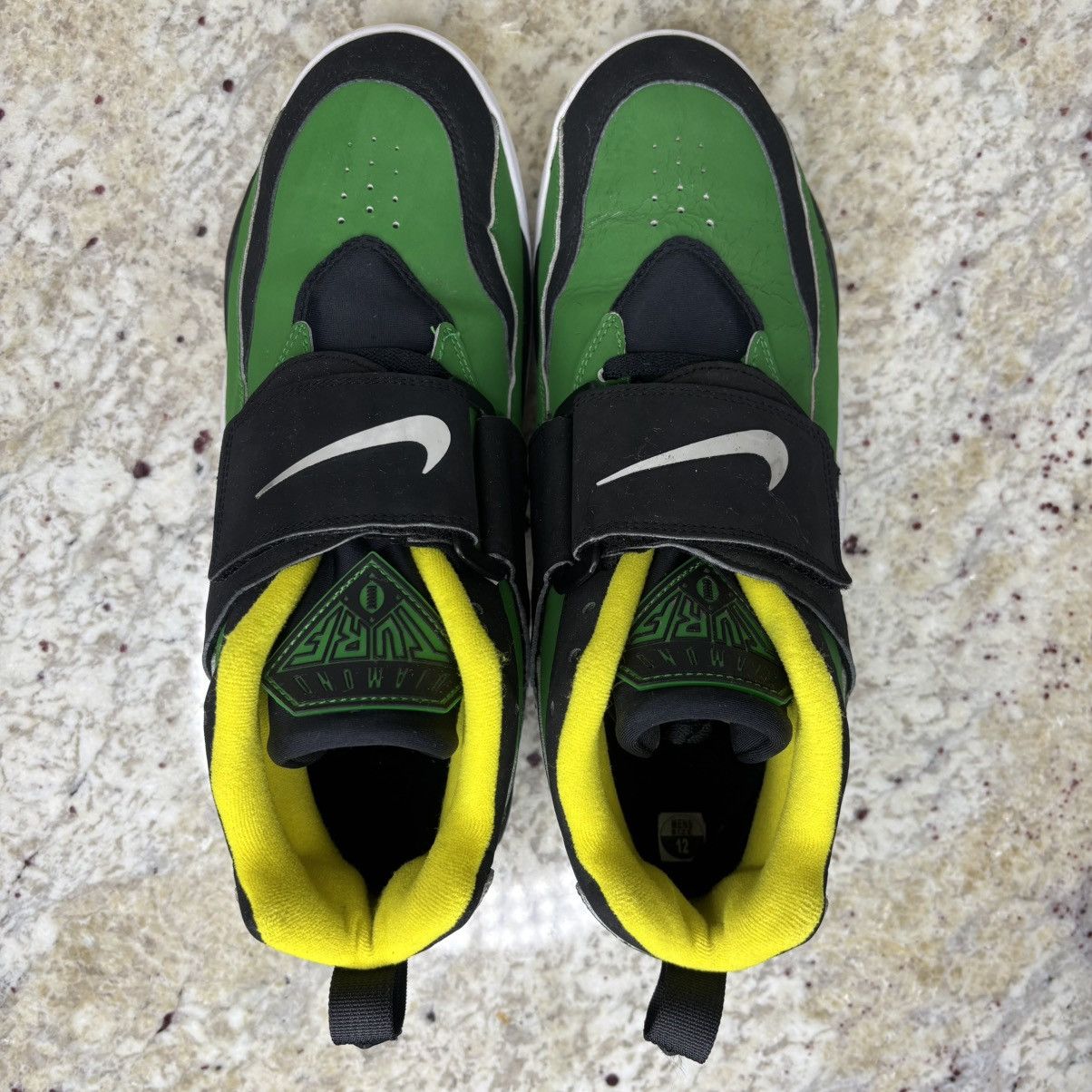Nike Size 12-Nike Diamond Turf Oregon Ducks light use no box Size US 12 / EU 45 - 9 Thumbnail